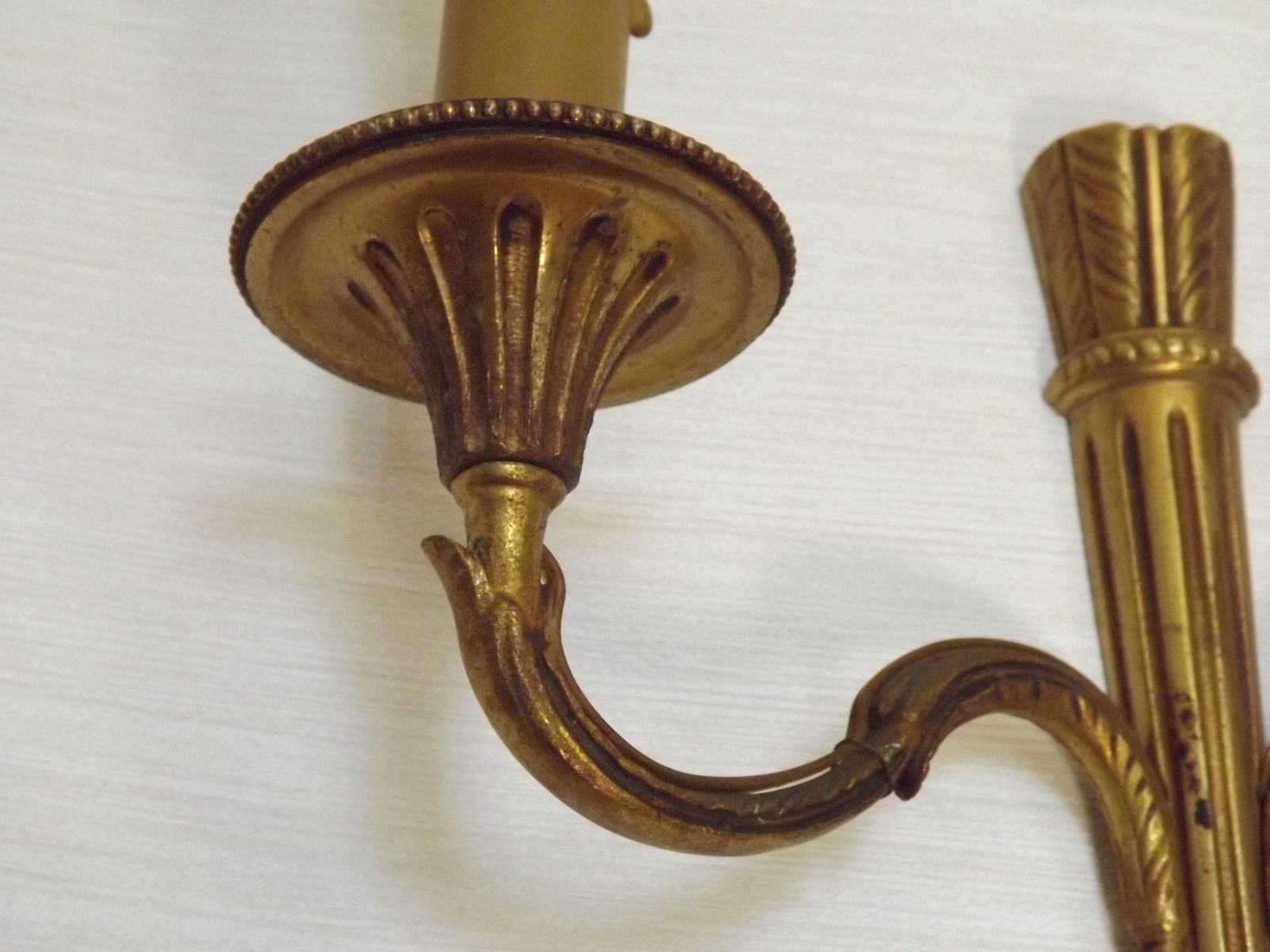 photo vinterior Paar vintage Franse vergulde bronzen dubbele Empire-stijl wandlampen