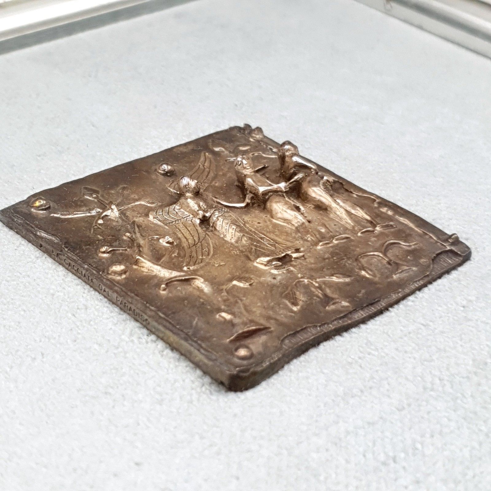 photo vinterior Fidia Gallery 925 Zilver Adam & Eva Hildesheim Bernward Deur 24,5 cm Vierkant C90s