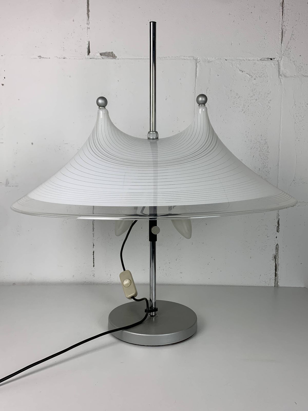 photo vintage Grande lampe de table ou de bureau réglable, design néerlandais Space Age, par Harco Loor, 1