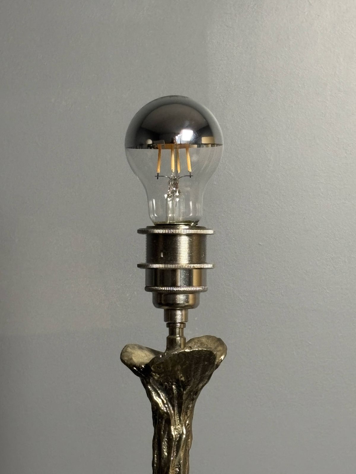 Lampe de table en laiton massif argenté avec abat-jour en tissu cocon, sur mesure, années 1970 photo 556.0