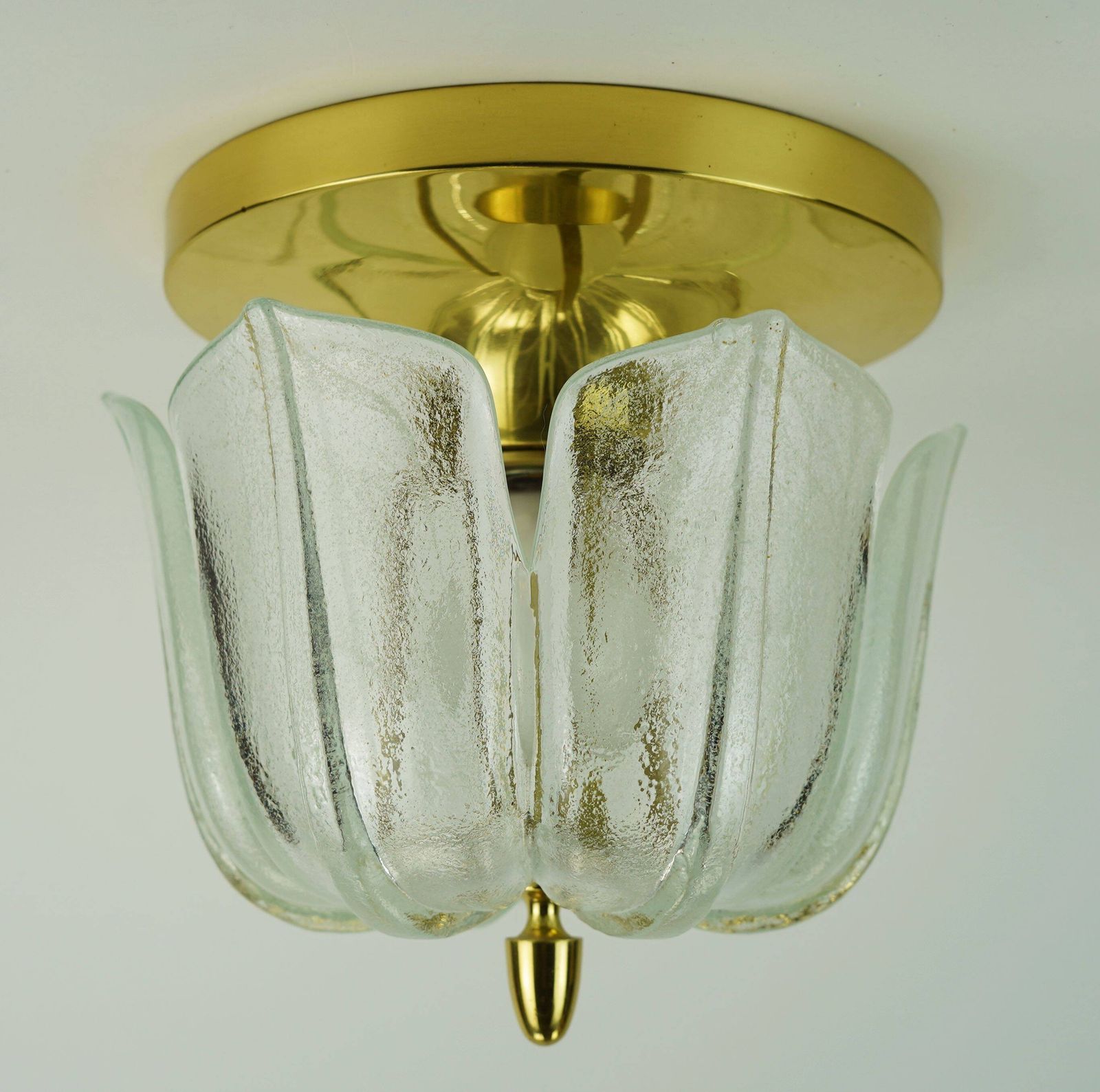 Limburg Plafondlamp Model A475 3031 Bloemvormige Glazen Kap En Messing 70s photo 478.0