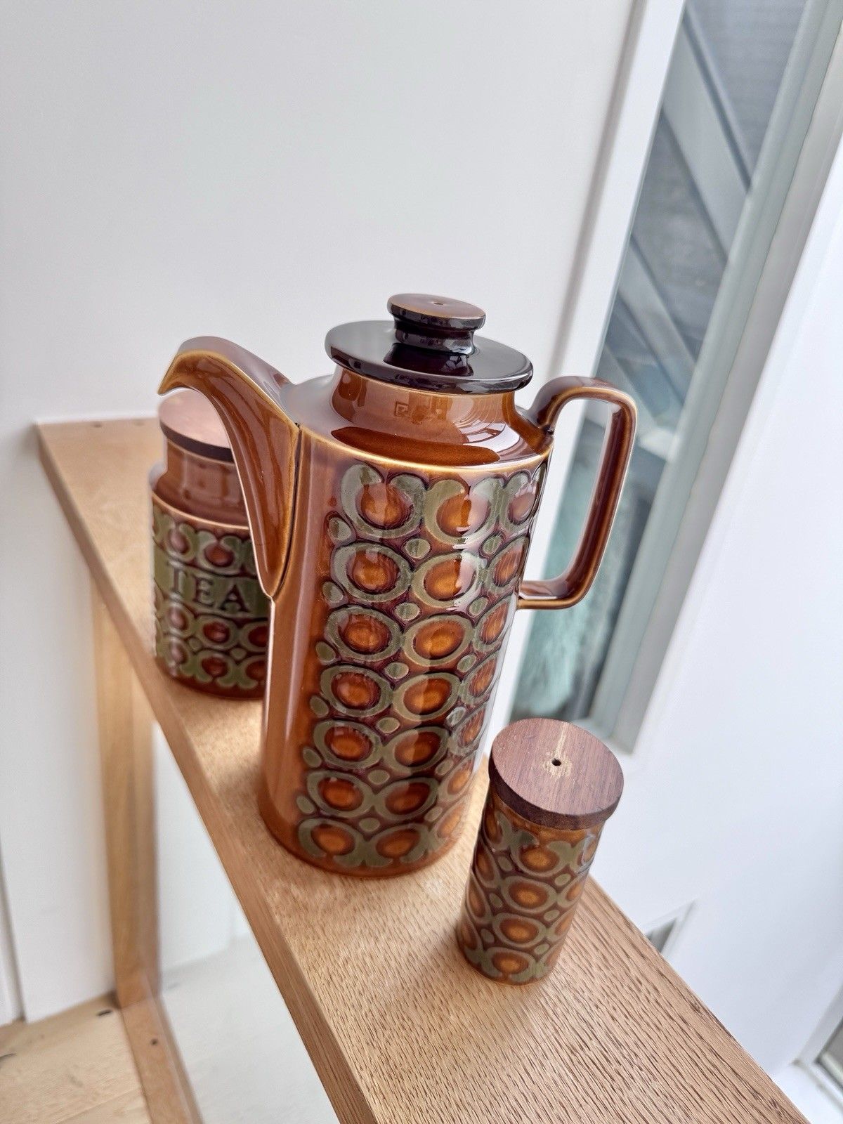 1970’s John Clappison Hornsea Brontë Coffee Pot, Tea Storage Jar & Salt Shaker photo furniture