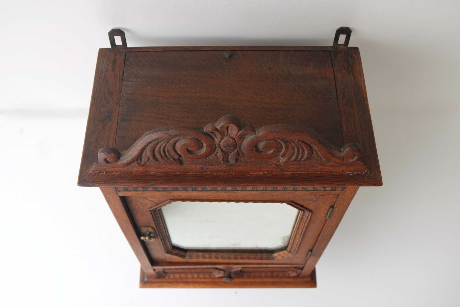 photo vinterior Antique Oak Bathroom Cabinet Mirror Wall Cabinet Secret Compartment Drawer