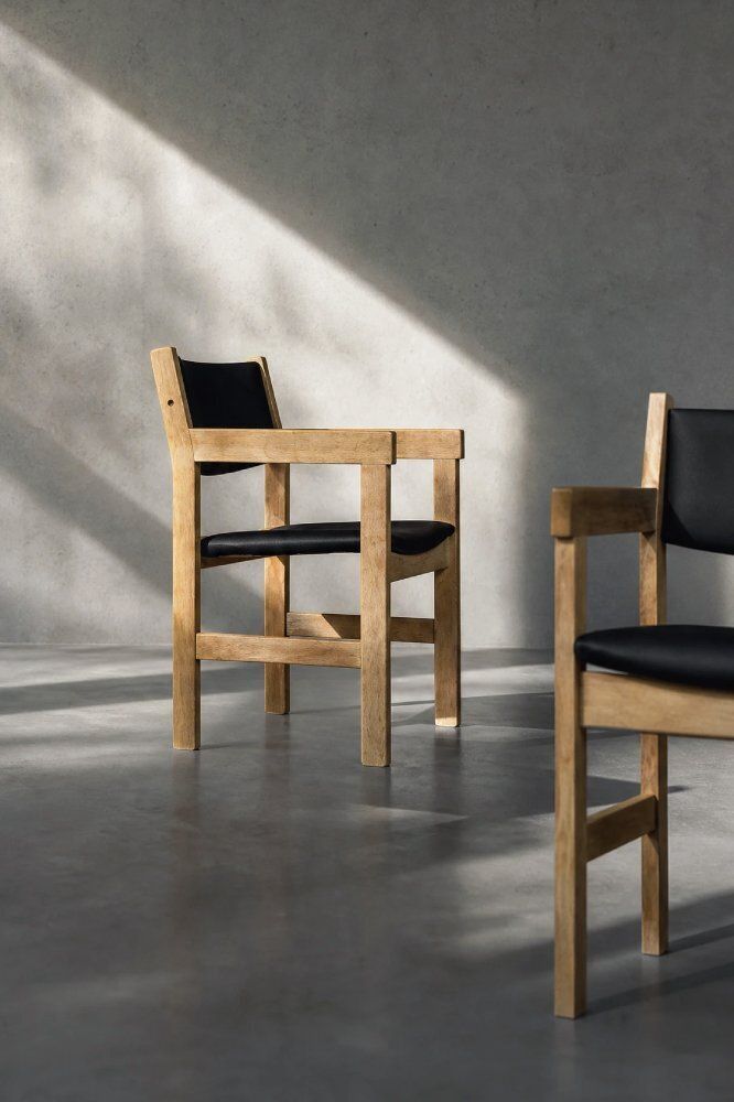 photo buy Mid-Century Modern Deense Eikenhouten Stoelen van Hans J. Wegner voor Getama, jaren 1960, Set van 4