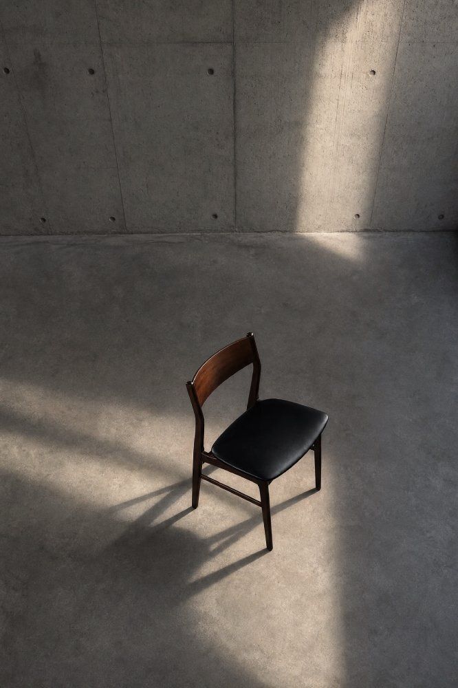 photo furniture Mid-Century Scandinavian Modern eetkamerstoelen in beuk en palissander, jaren 1960, set van 4