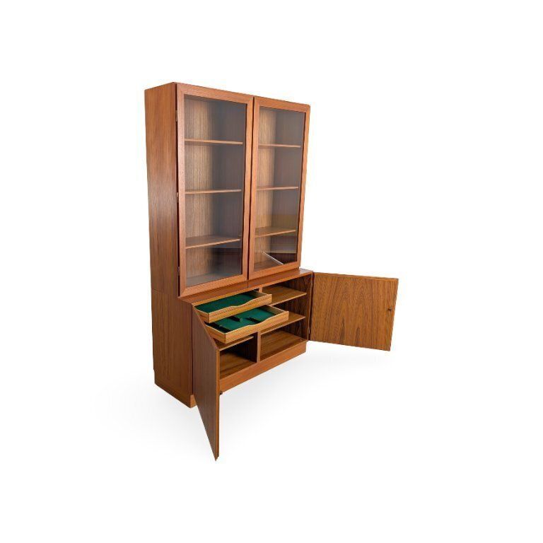 Teak vitrinekast van Gunni Omann | Mid-Century | Omann Jun photo for sale