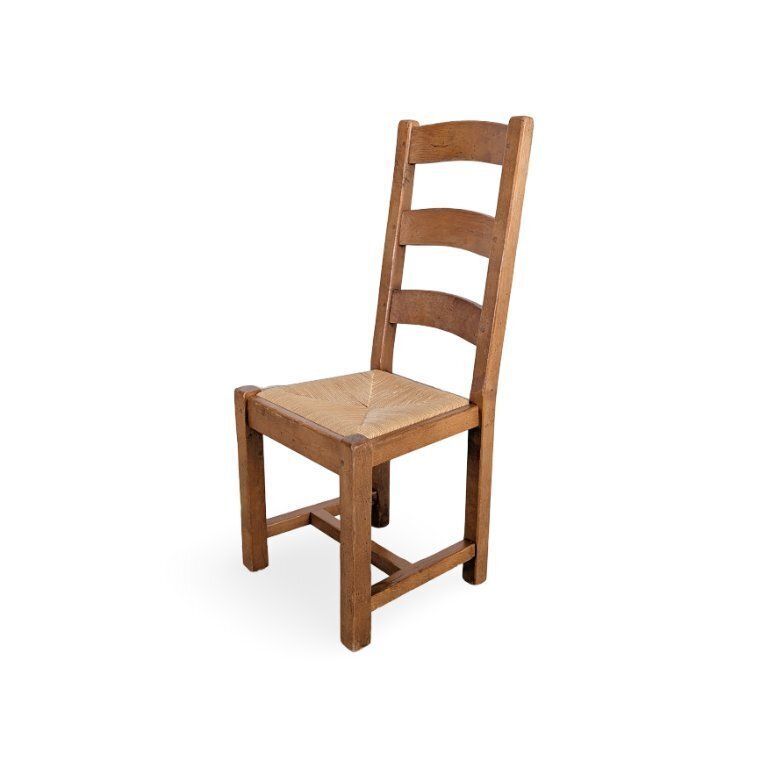 Ensemble de 4 chaises en chêne de style campagne française, années 1950, assise en jonc tressé photo Mobilier