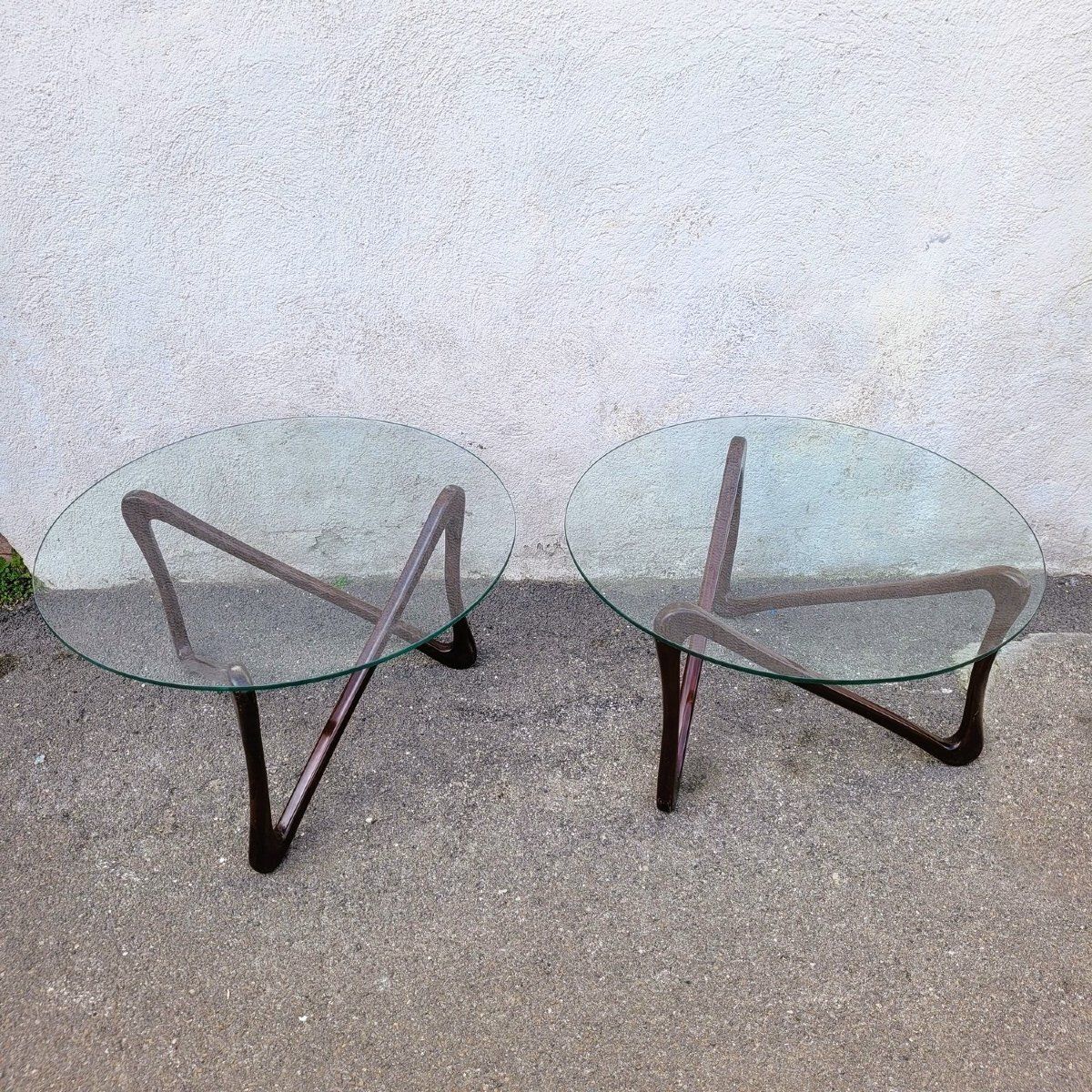 Paire de tables basses en bois et verre, design du XXe siècle photo Mobilier