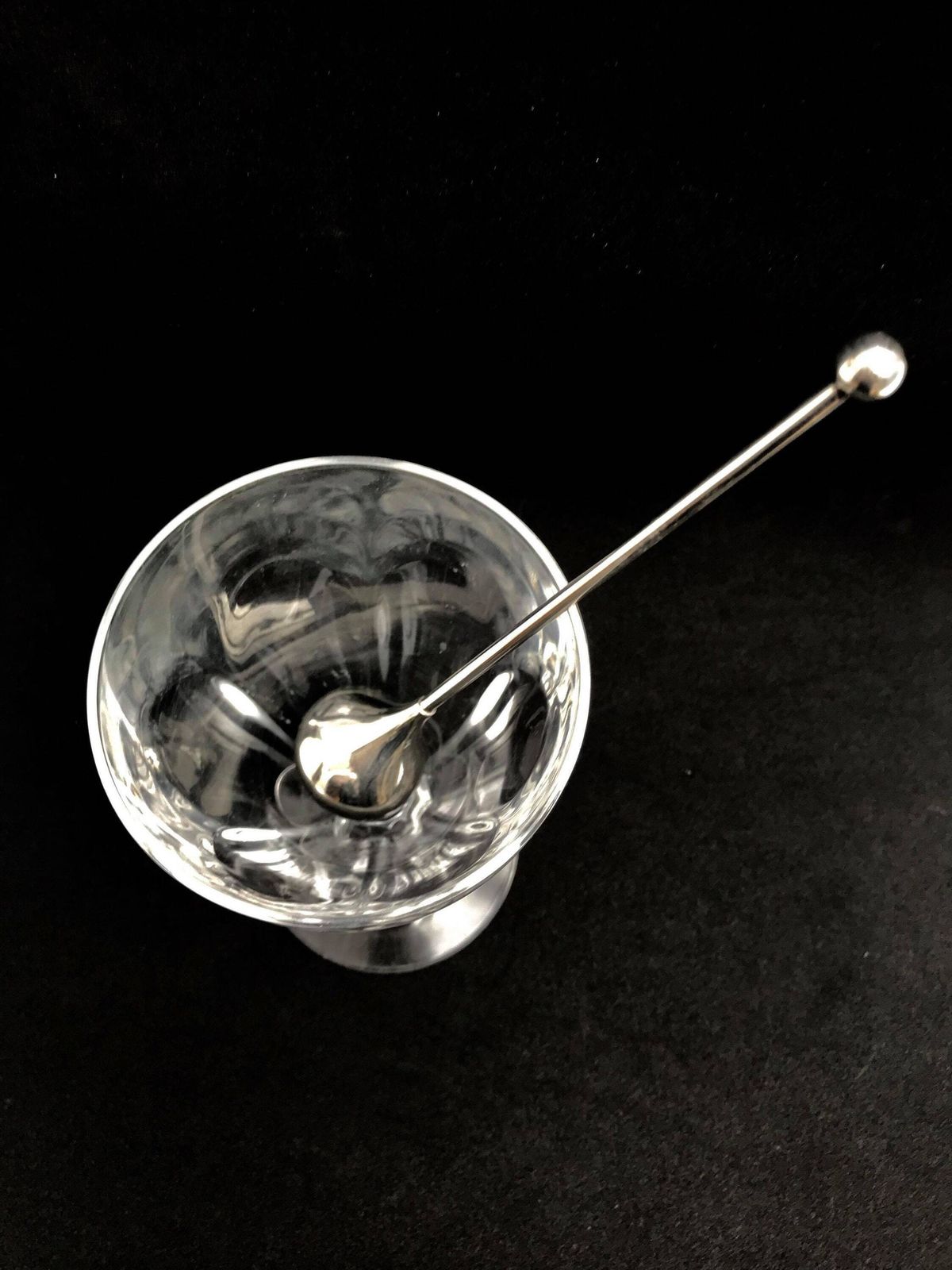 Woonaccessoires Mid-Century verzilverde cocktailroerder: Deens barware van Piet Hein photo