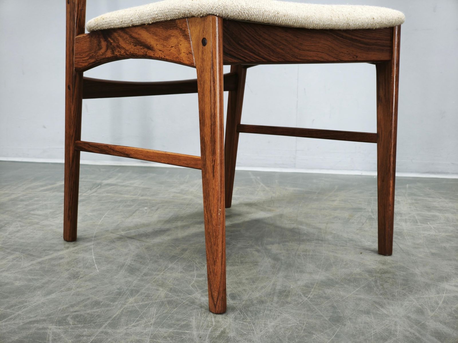 photo furniture Set van 4 Hugo Frandsen eetkamerstoelen voor Spøttrup, Denemarken, ca. jaren 1960