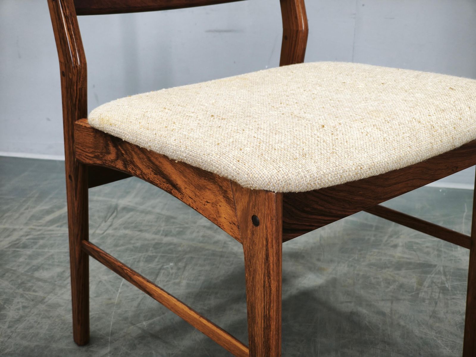 photo for sale Lot de 4 chaises de salle à manger Hugo Frandsen pour Spøttrup, Danemark, années 1960