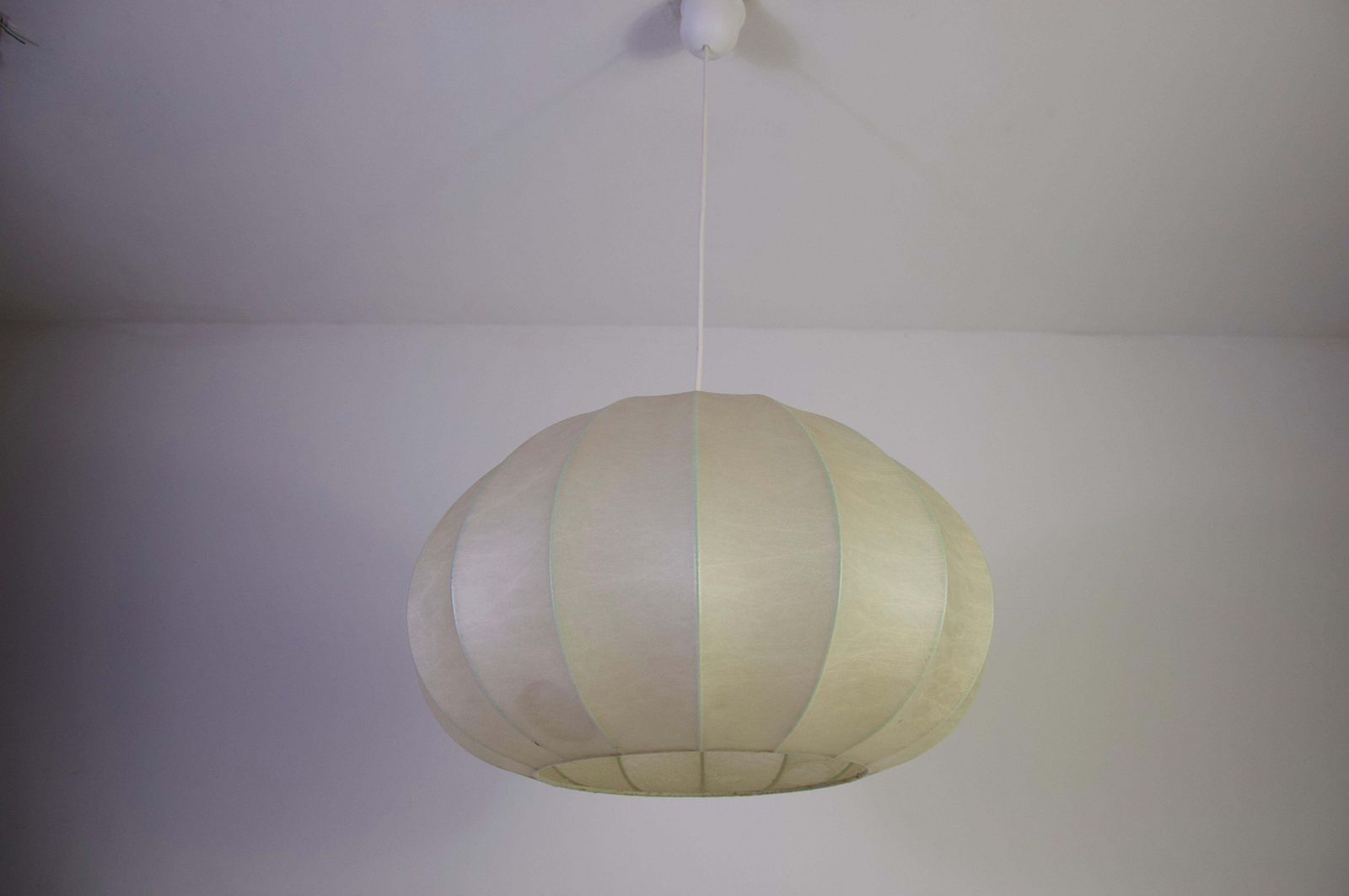 Mid-Century ronde cocon hanglamp, jaren 1960, Italië photo for sale