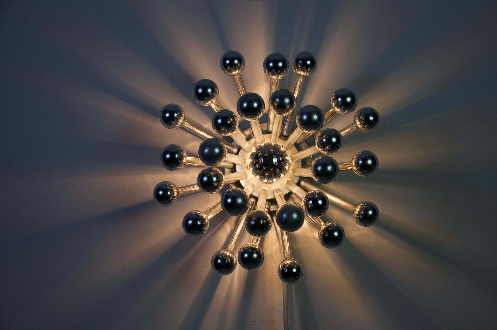 Mid Century Modern "Pistillino" Lamp By Studio Tetrarch For Valenti photo for sale