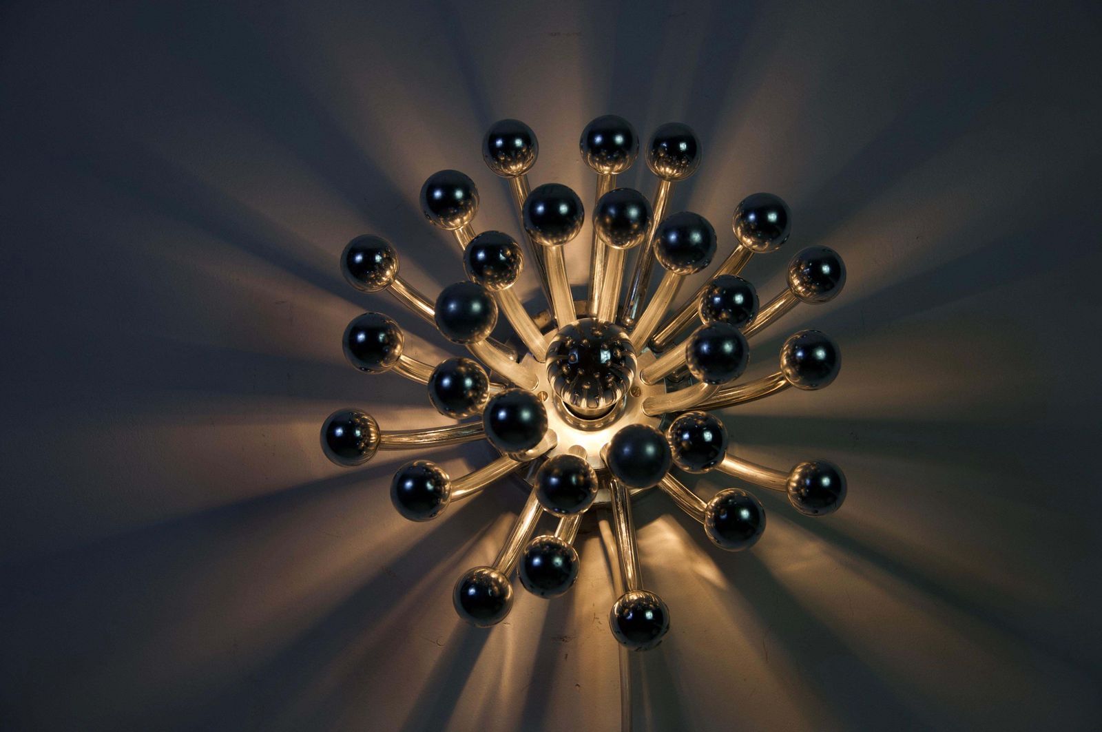 Mid Century Modern "Pistillino" Lamp By Studio Tetrarch For Valenti photo vinterior