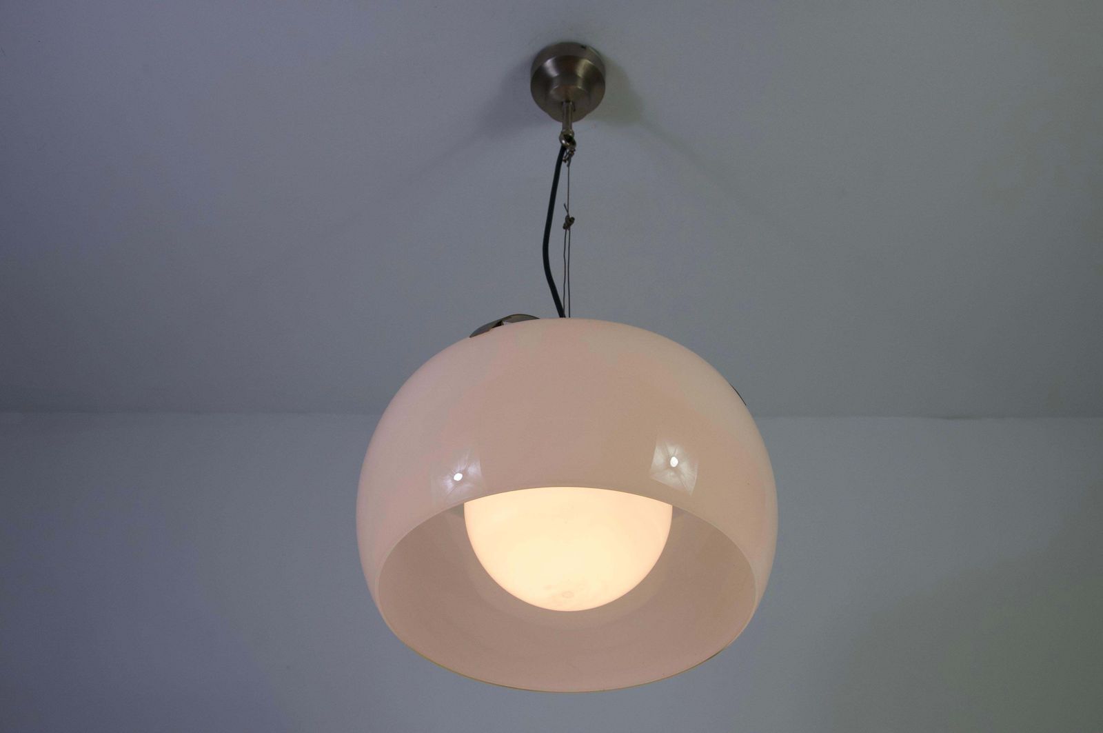 'Omega' Pendant Lamp By Vico Magistretti For Artemide, Italy, 1960 photo vinterior