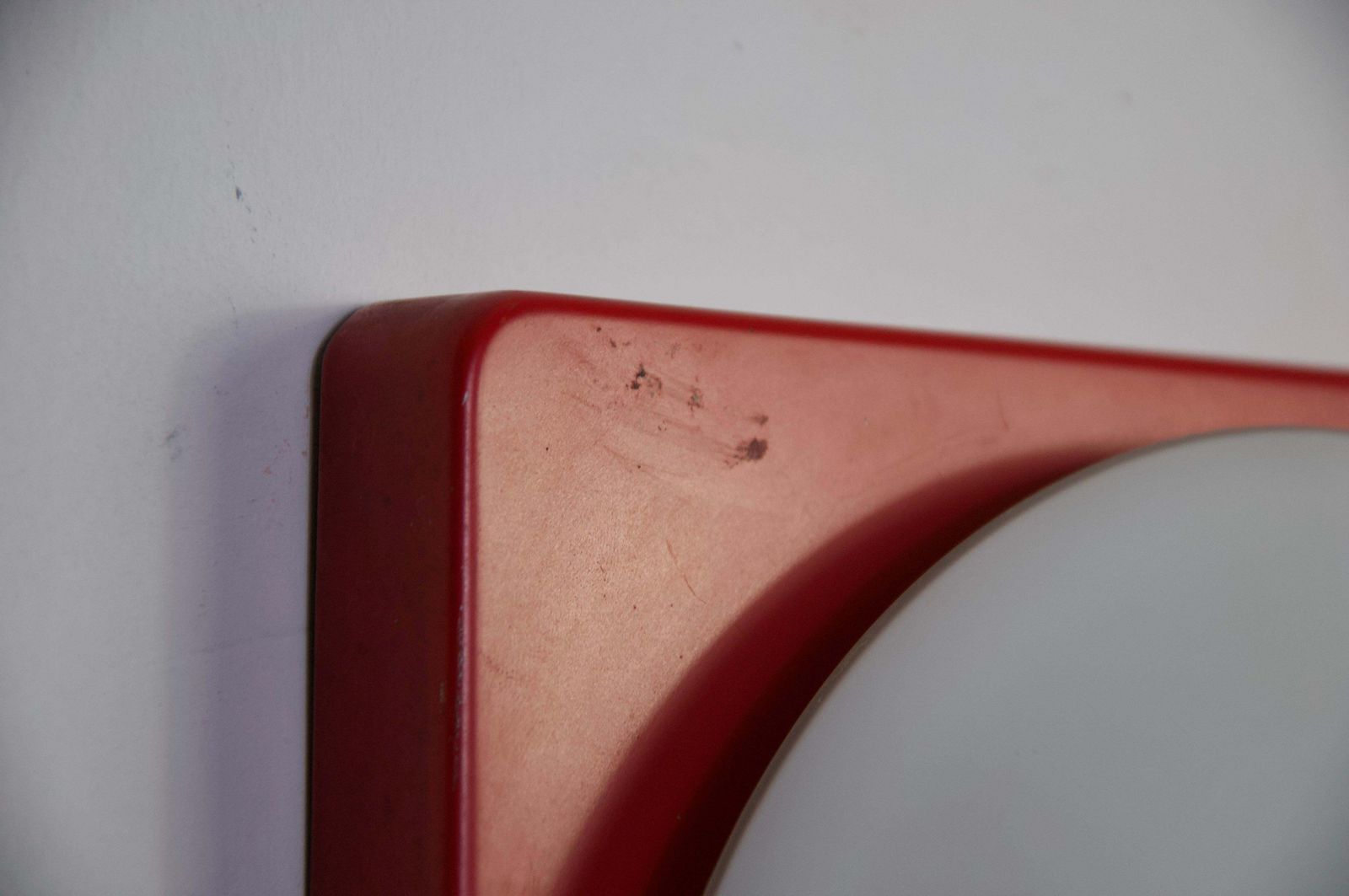 photo furniture Mid-Century Paar Rode Wandlampen van Paul Neuhaus, jaren 1960