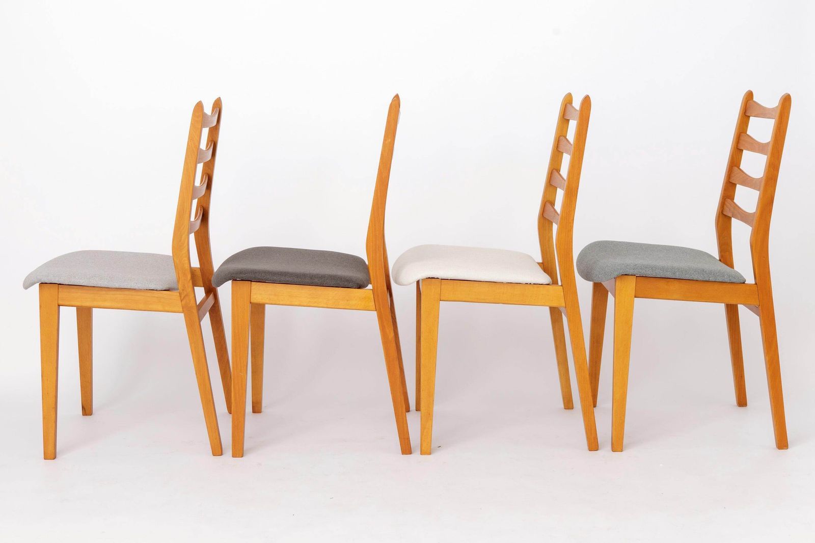 Set van 4 Vintage Beuken Eetkamerstoelen, Mid-Century Modern, Duits jaren 1960, Gerestaureerd Hout photo 712.0
