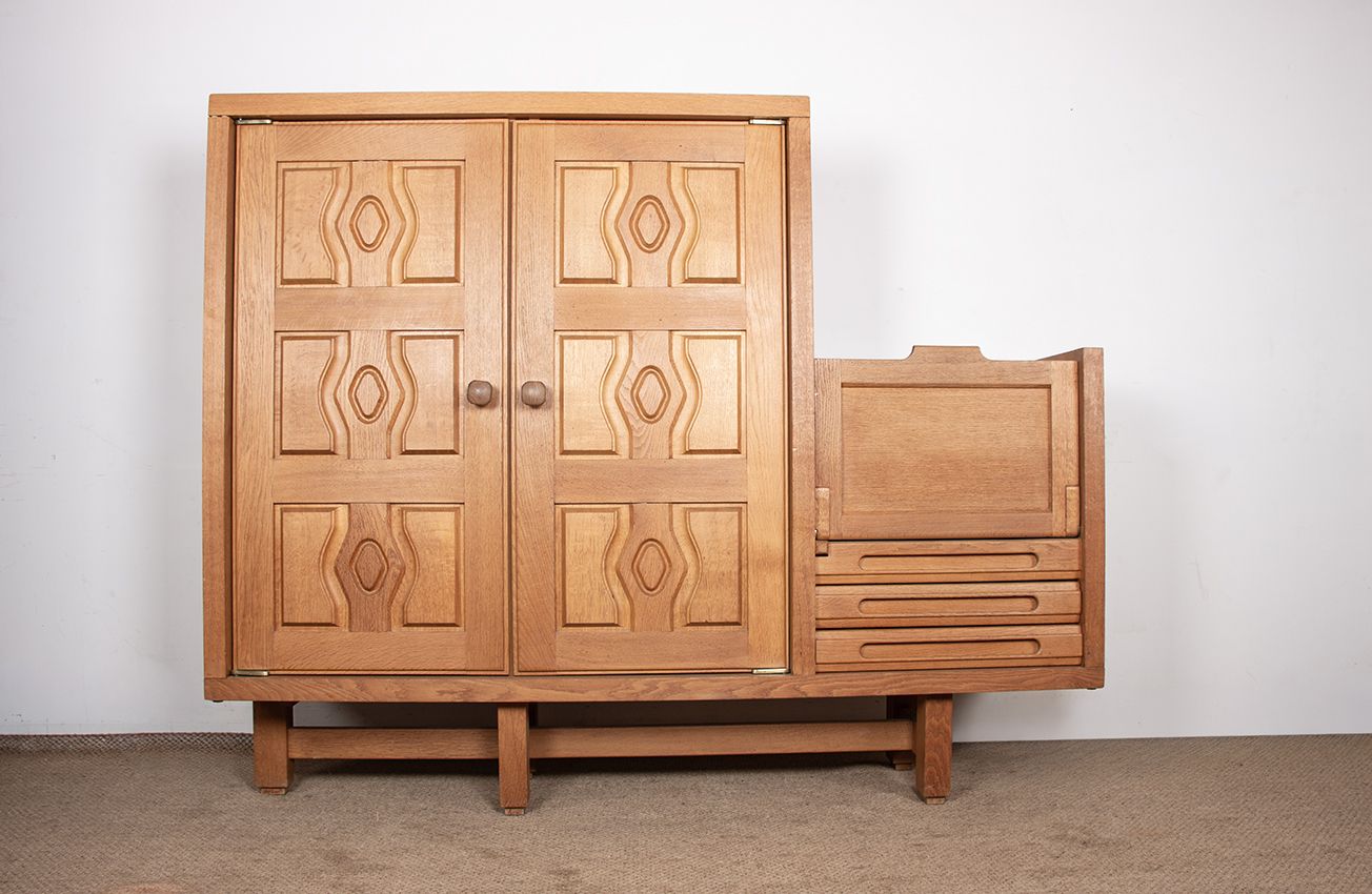 Enfilade double en chêne massif et faïence Boleslaw Danikowski, par Guillerme et Chambron pour Votre Maison, 1960.