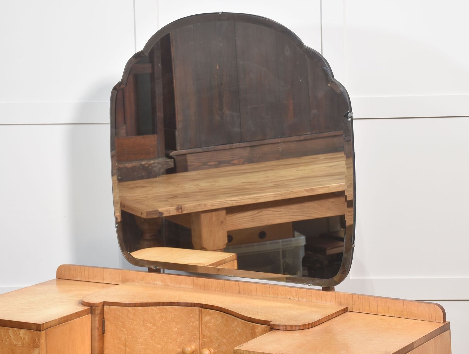 photo furniture Art Deco Maple Dressing Table With Mirror