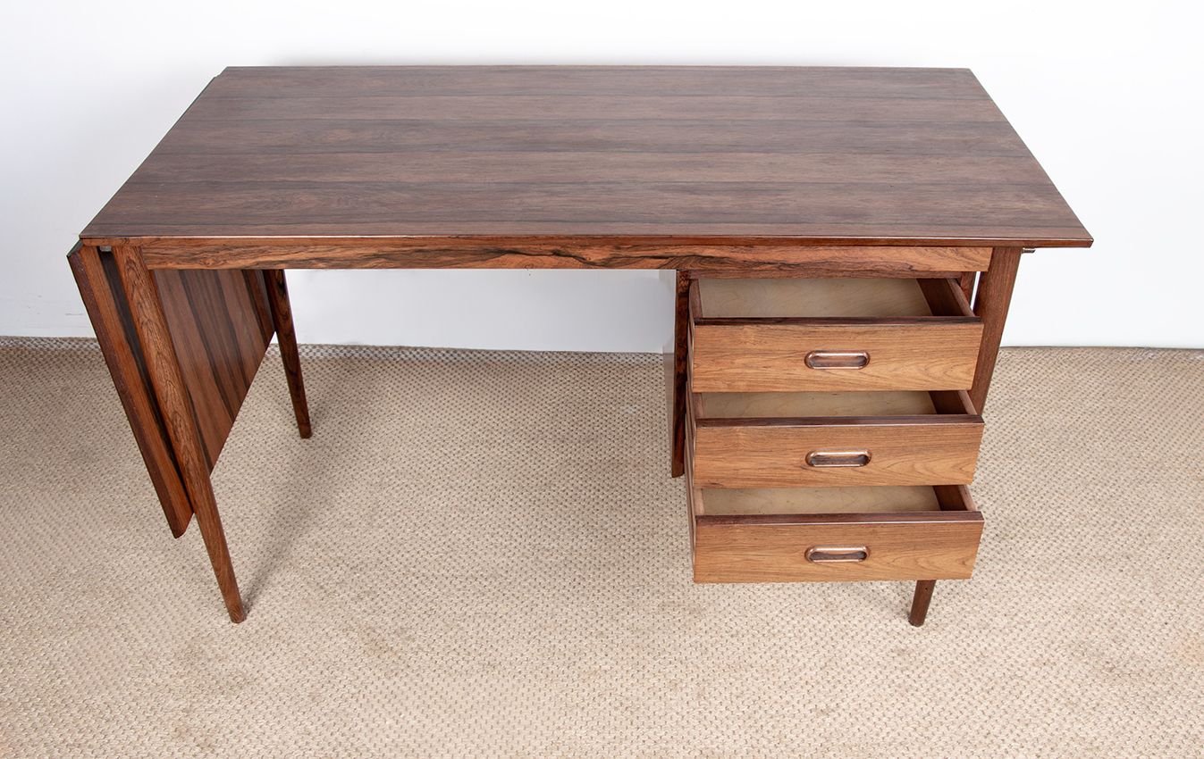 Bureau danois extensible en palissandre et laiton, modèle Os 51, par Arne Vodder pour Sibast, 1960. photo buy
