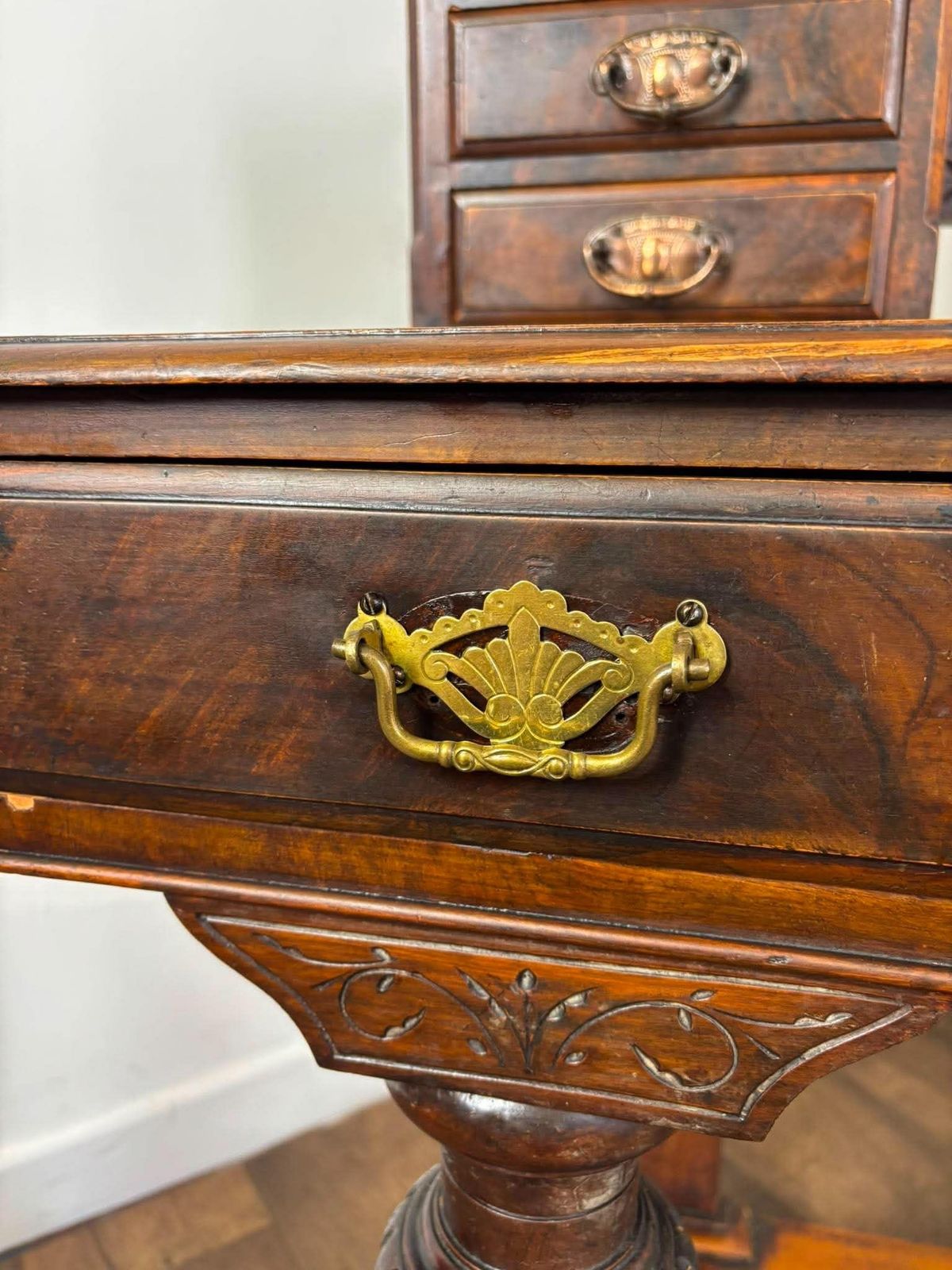 Victorian Burr Walnut Duchess Dressing Table photo 619.0