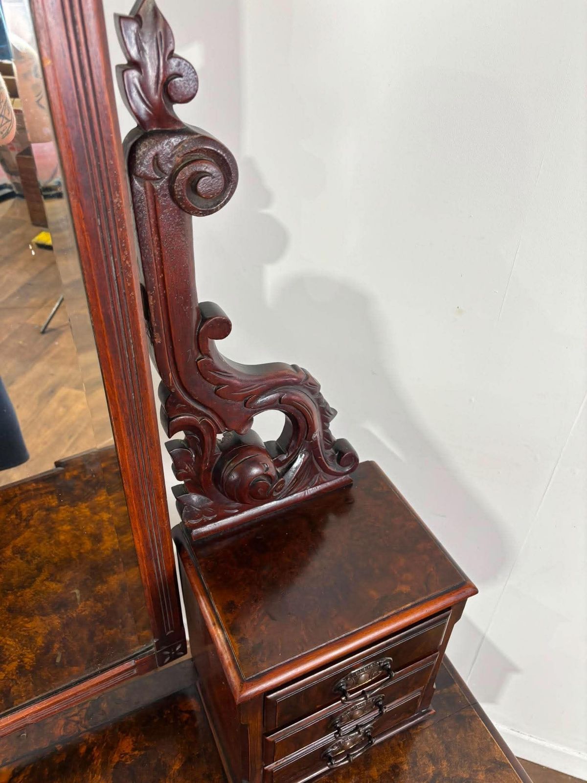 photo buy Victorian Burr Walnut Duchess Dressing Table