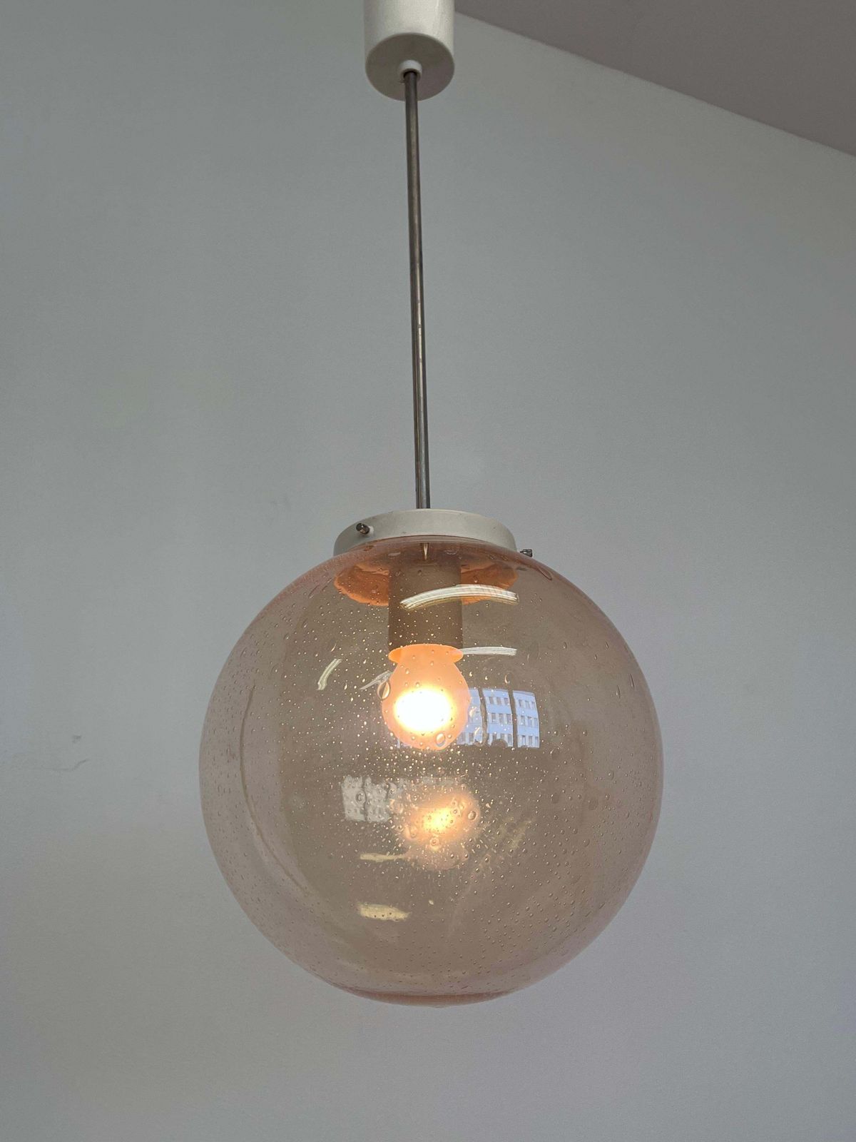 Suspension Mid-Century en verre artistique, Tchécoslovaquie, années 1970 photo Luminaires