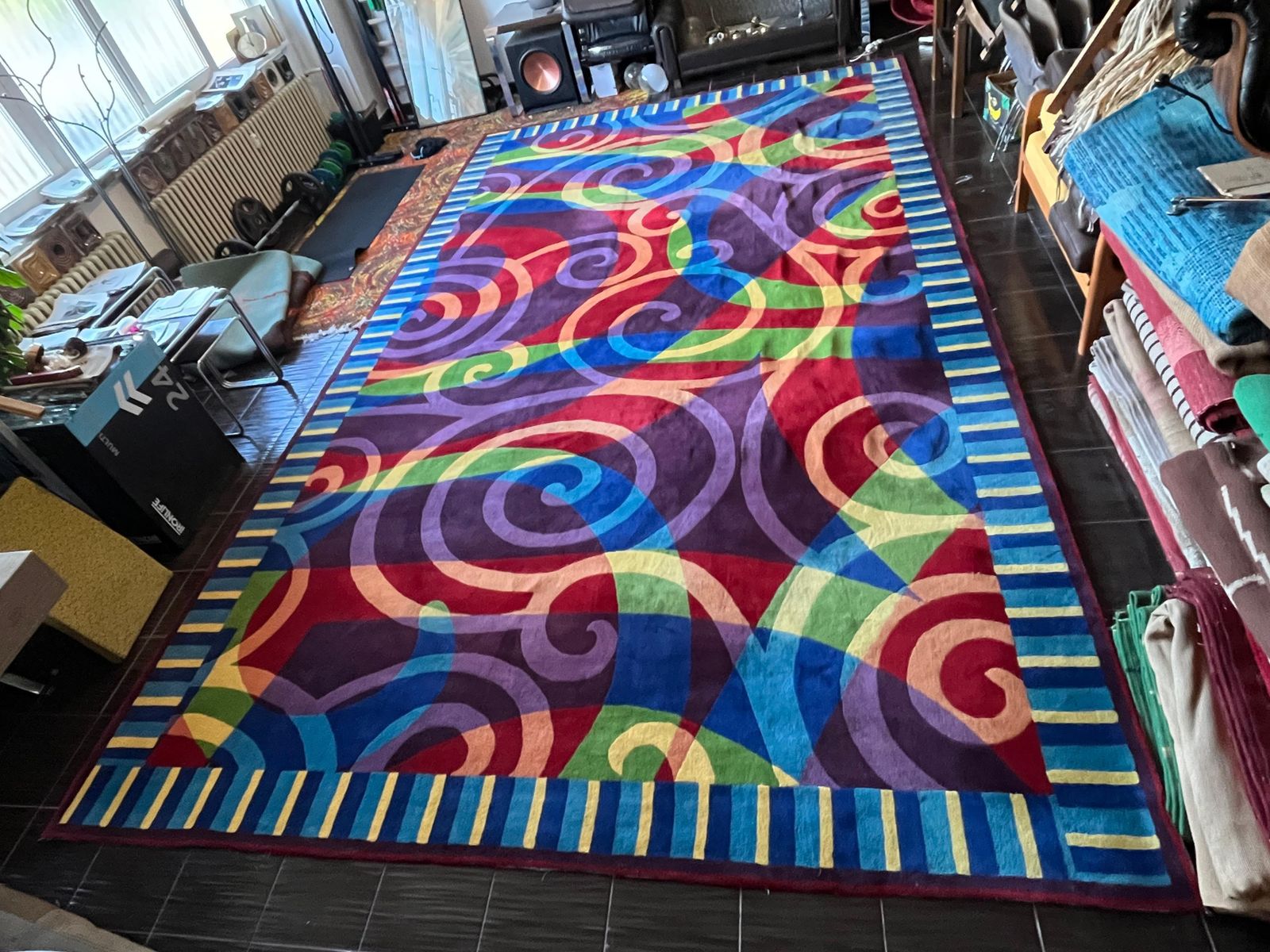 Jaren 1980 XXL Groot Design Abstract Hoogwaardig Wollen Tapijt voor Hilton Hotel photo Textiel