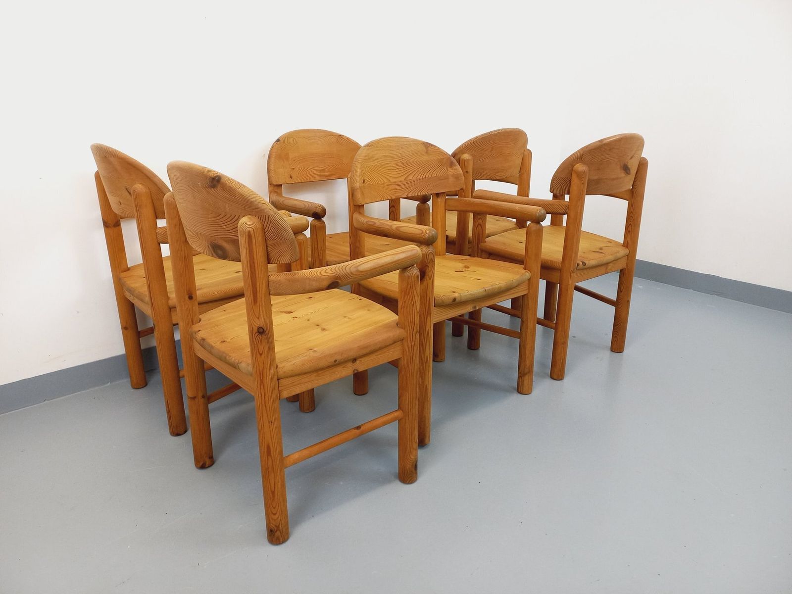6 Rainer Daumiller Grenen Stoelen Met Armleuningen photo for sale