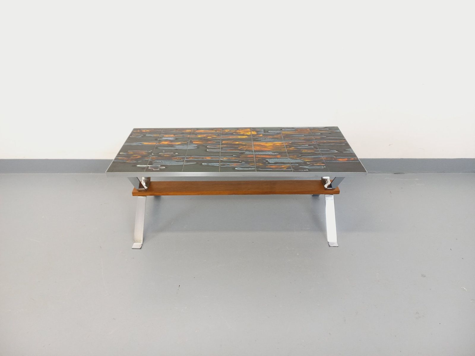 Coffee Table In Ceramic, Chrome Plated Metal And Wood photo 460.0