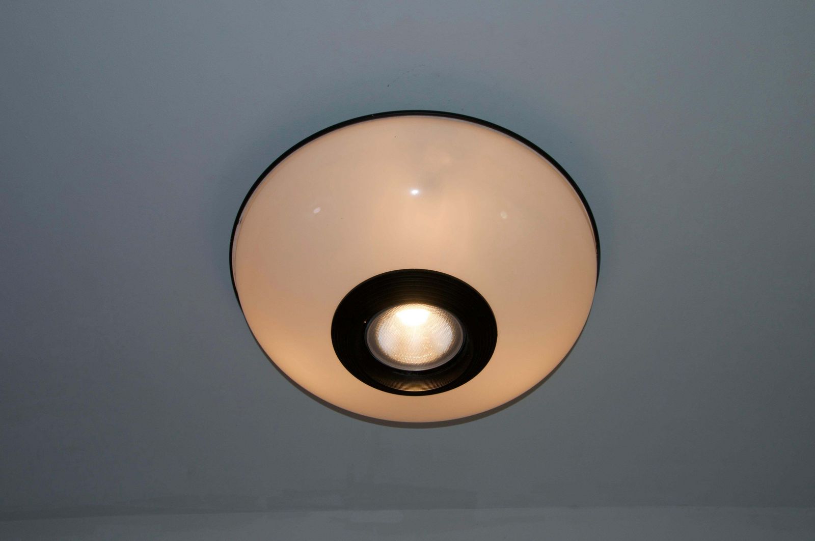 Model Combi A305 plafondlamp van Arteluce, jaren 1970 photo for sale