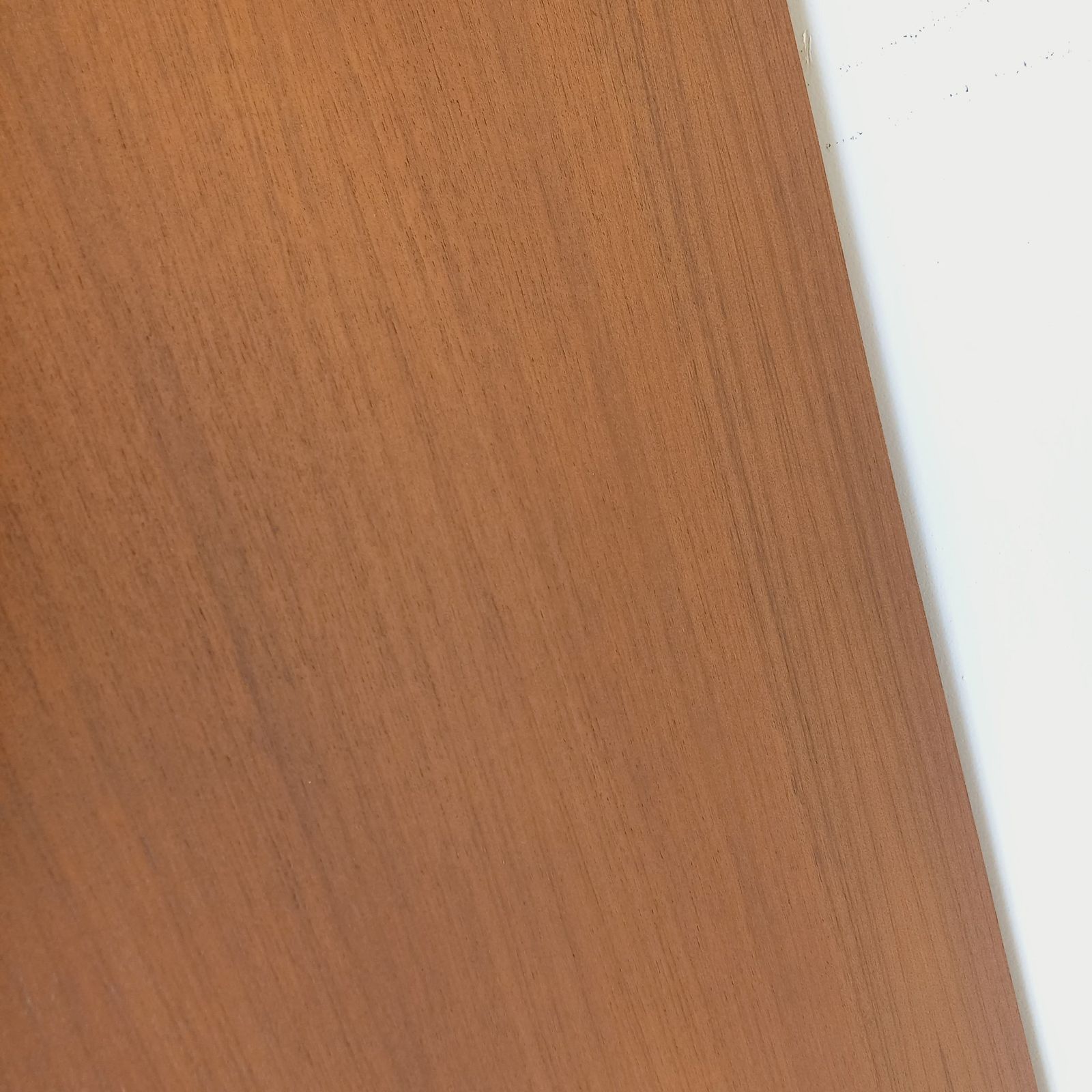 1060.0 Klein Scandinavisch teakhouten dressoir photo