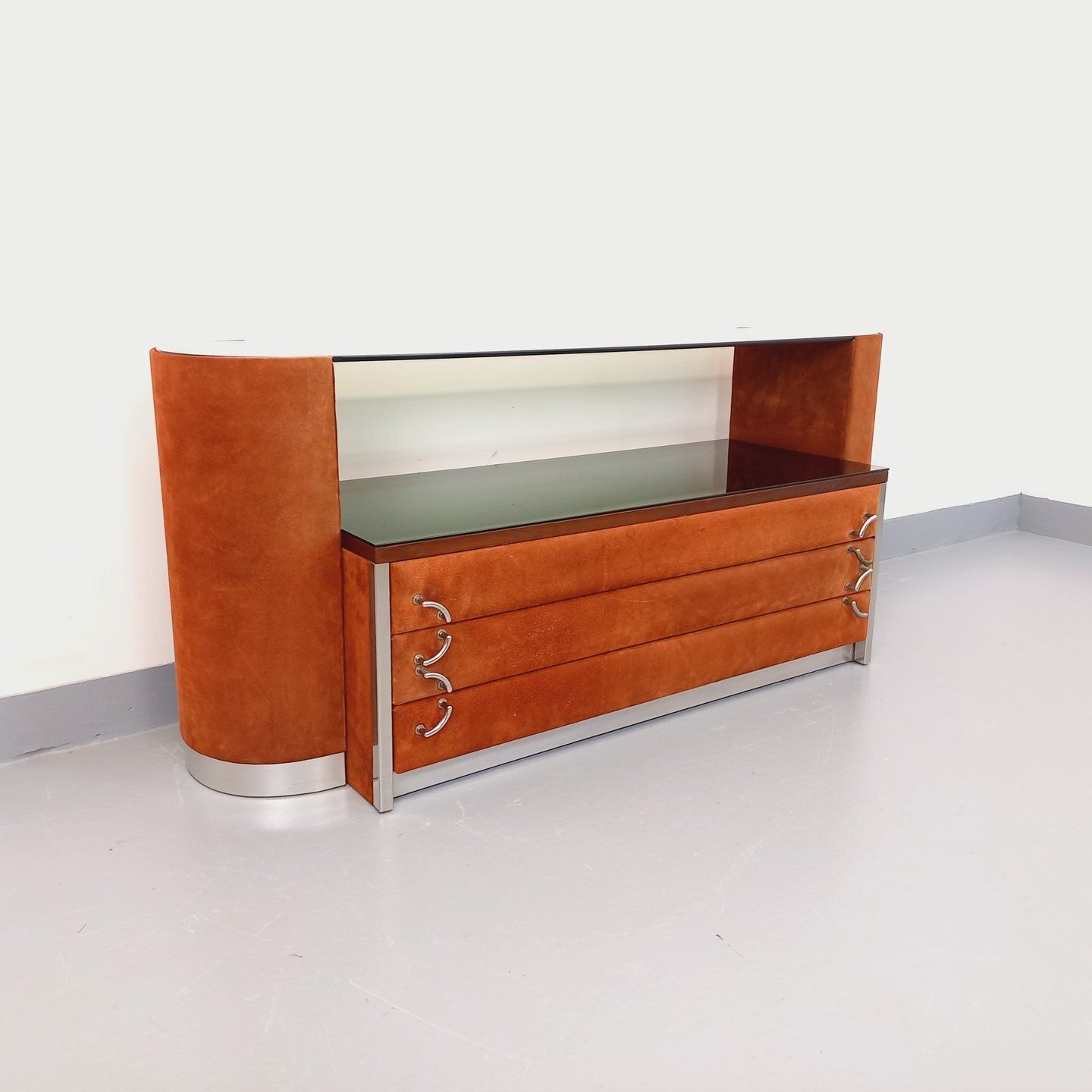 Space Age Kaptafel in Fluweel, Chroom en Gerookt Glas photo Meubels