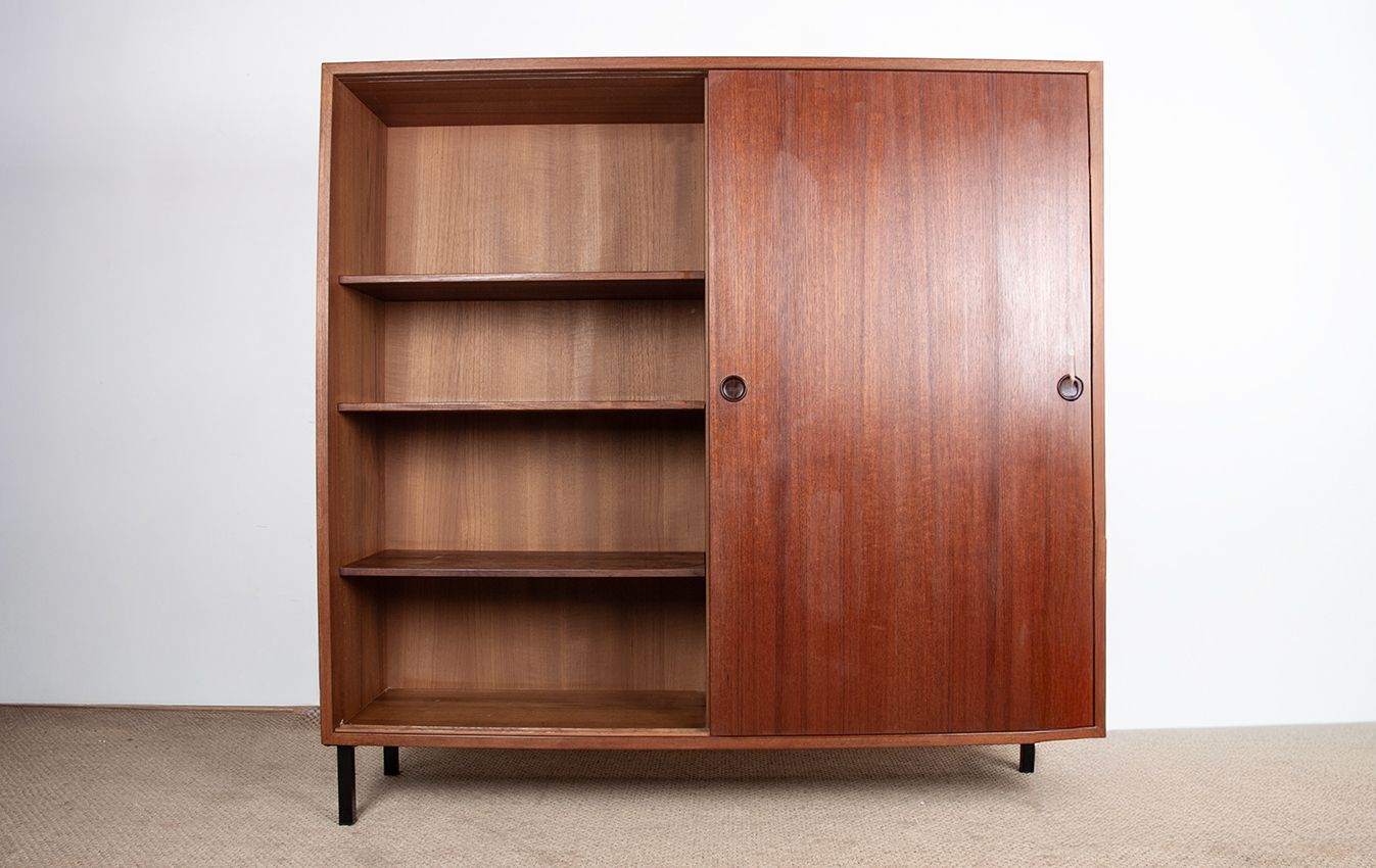 Bibliothèque/meuble de rangement fermé en teck danois par Børge Mogensen pour Karl Andersson & Söner, 1960. photo vinterior