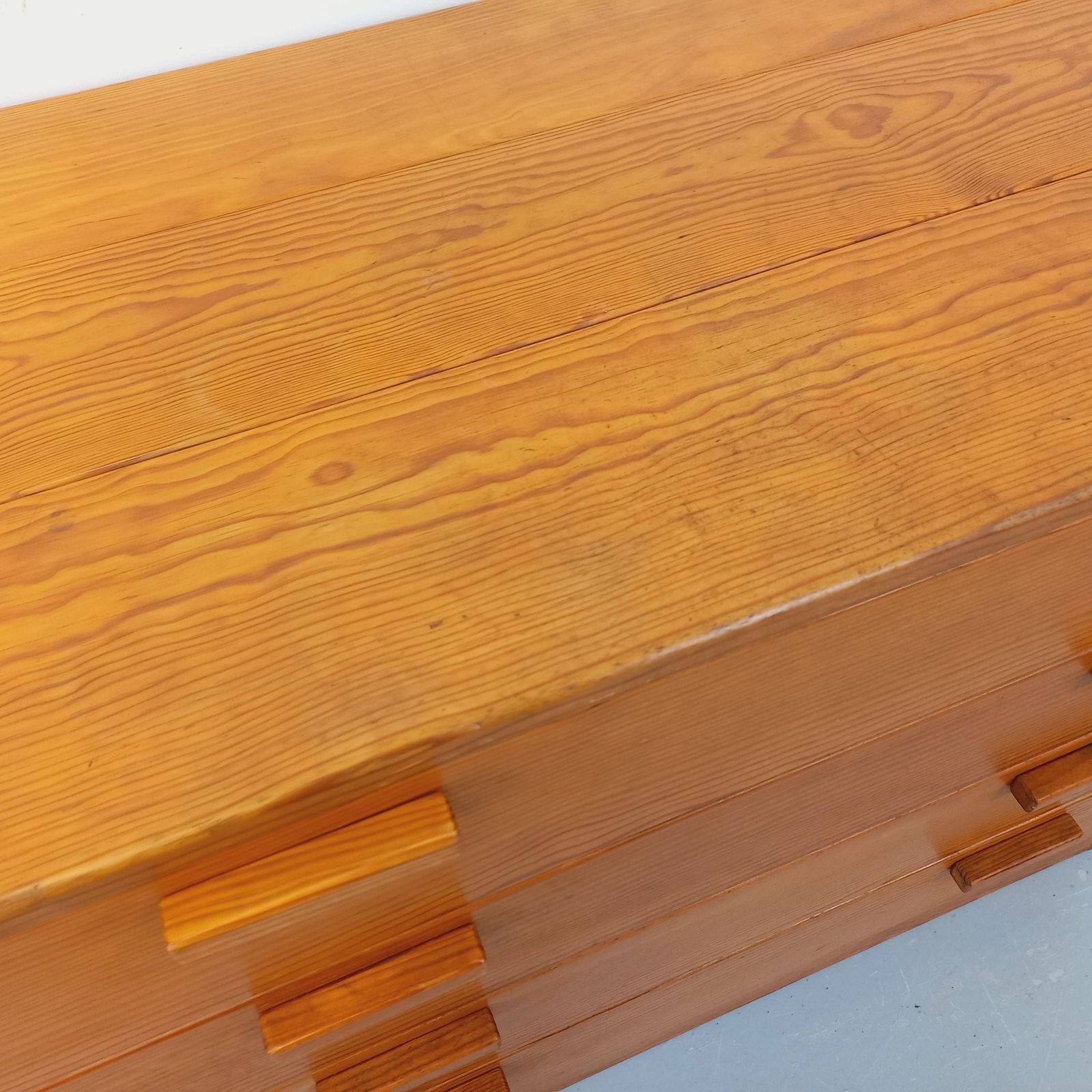 photo vinterior Chest Of Drawers With 4 Pine Drawers