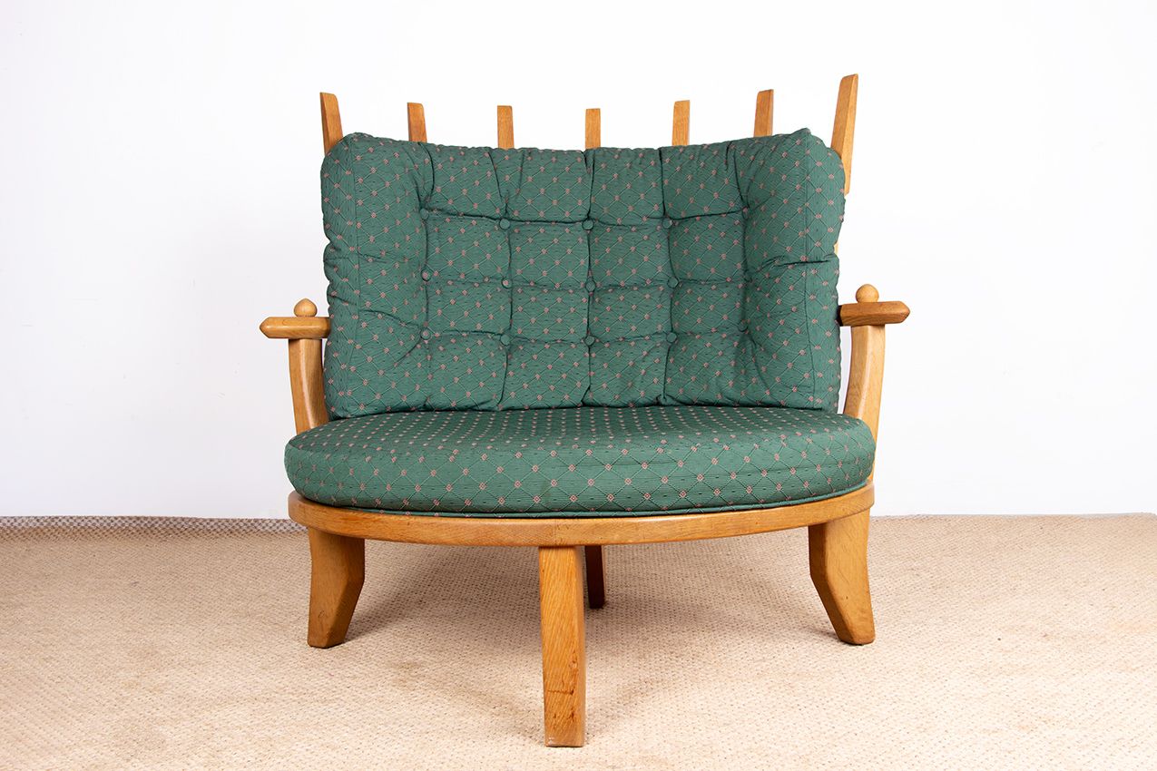 Grand fauteuil français en chêne massif par Guillerme et Chambron pour Votre Maison, 1960.