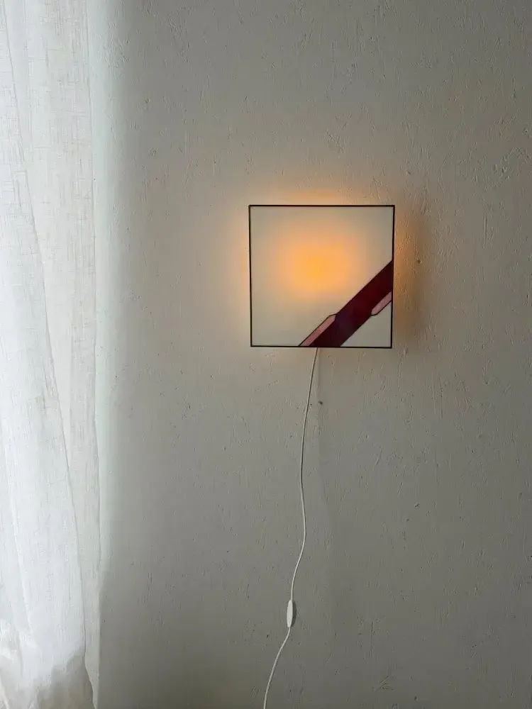 Architectonische glas-in-lood wandlamp met getextureerd glas photo buy