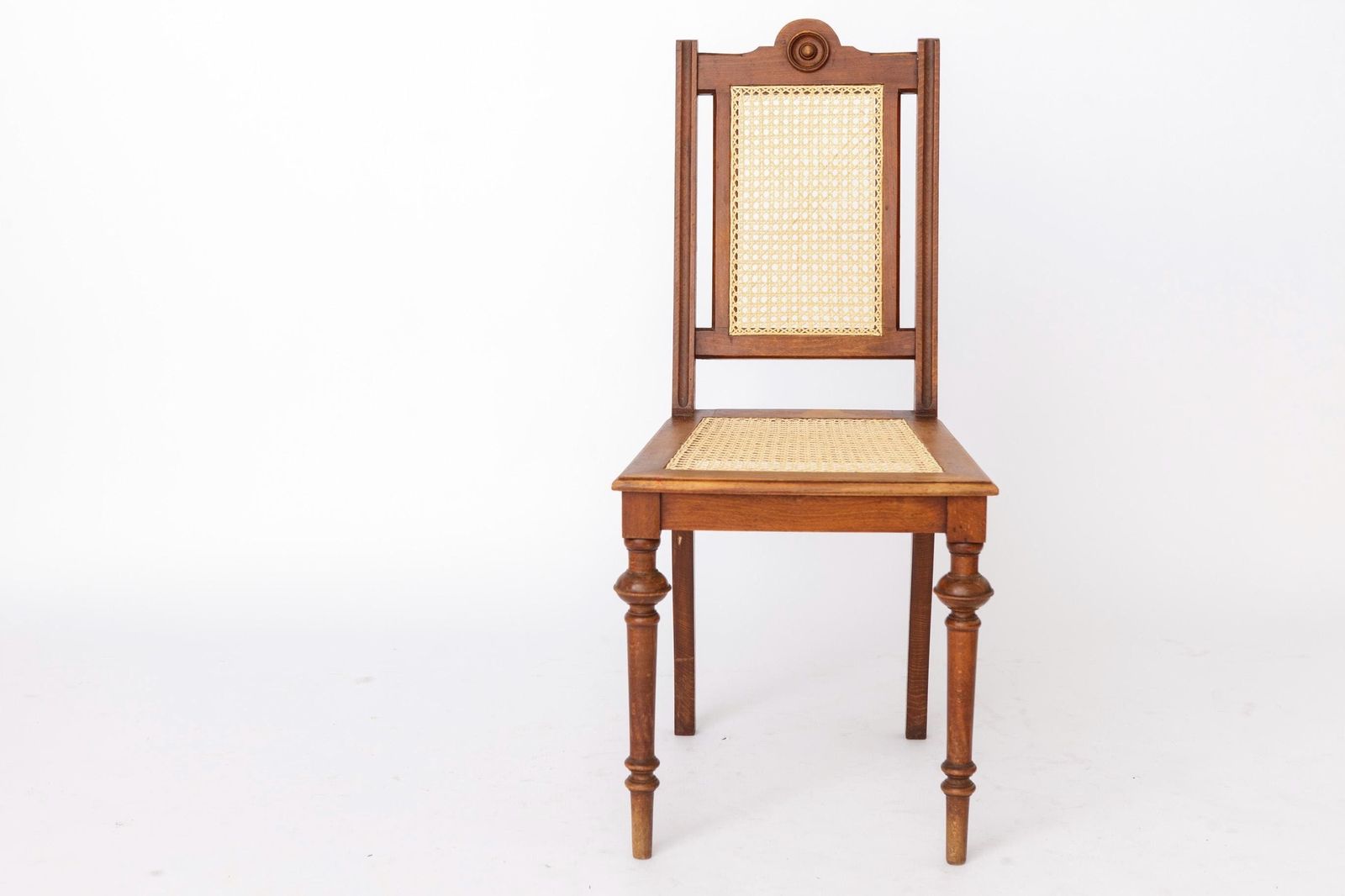Antieke Belgische eetkamerstoel, gerestaureerde rieten stoel, massief beukenhout, ca. jaren 1930
