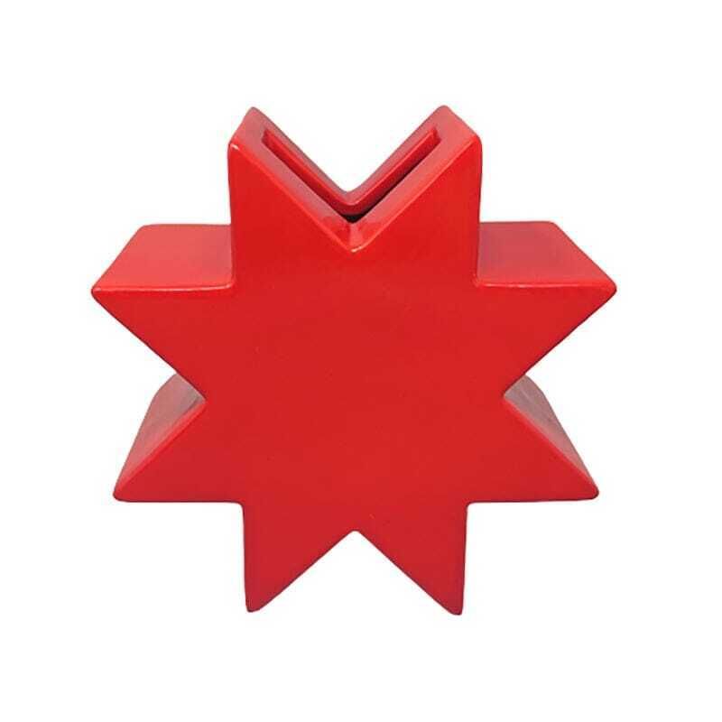 1980s Ettore Sottsass "Hsing" Rood Geglazuurde Keramische Vaas Voor Alessio Sarri