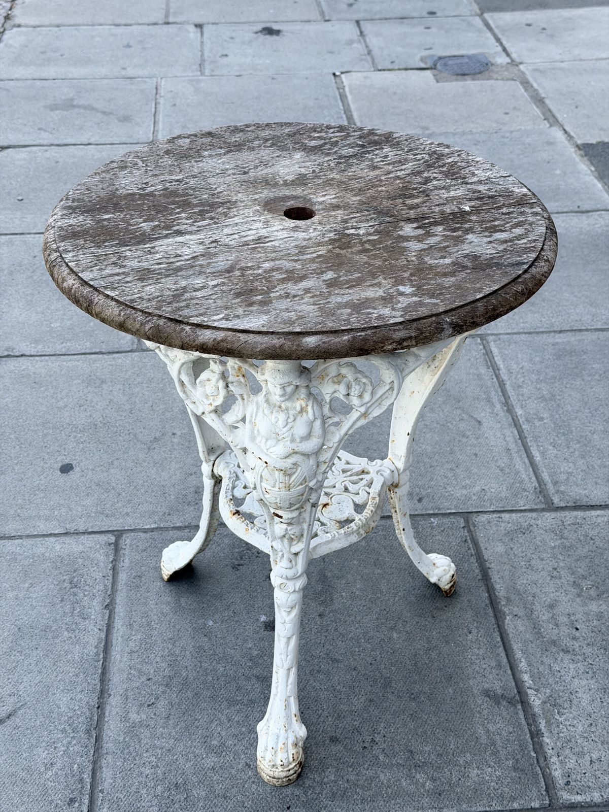 Rare Gaskell & Chambers Cast Iron Garden Or Pub Table C.1900