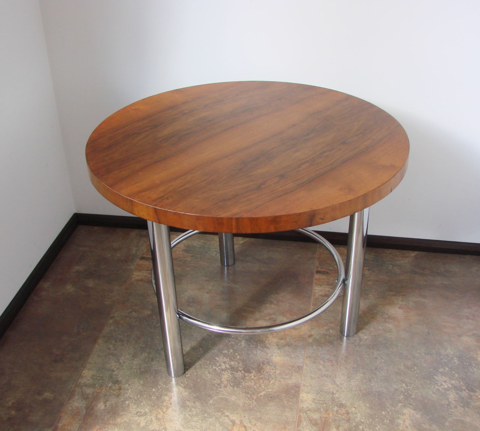 Bauhaus salontafel van Robert Slezák, jaren 1930 photo Meubels