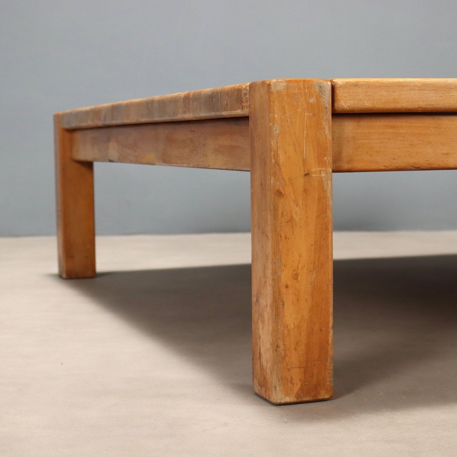 Grande table centrale vintage en hêtre, design italien, années 1970 photo vinterior