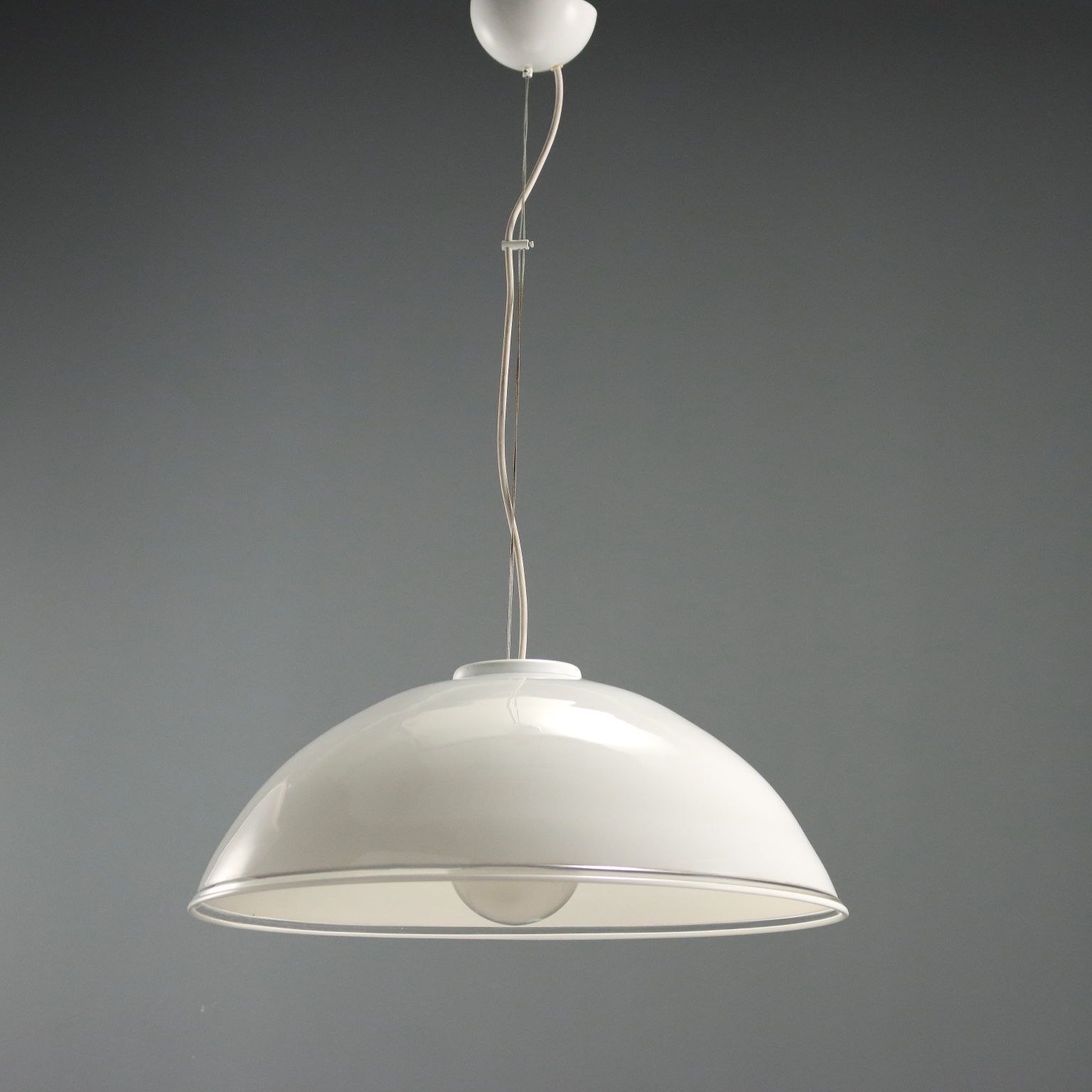 Lampe vintage iGuzzini en méthacrylate, Italie, années 1970 photo 270.0