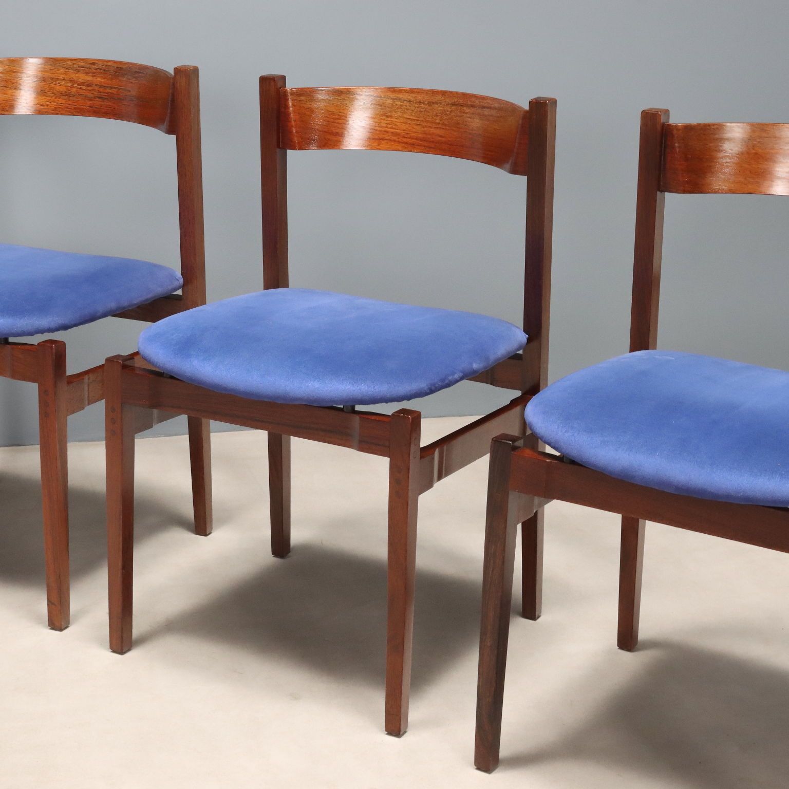 Cassina 101 Chairs Vintage Design Gianfranco Frattini Italy 1960s photo Furniture