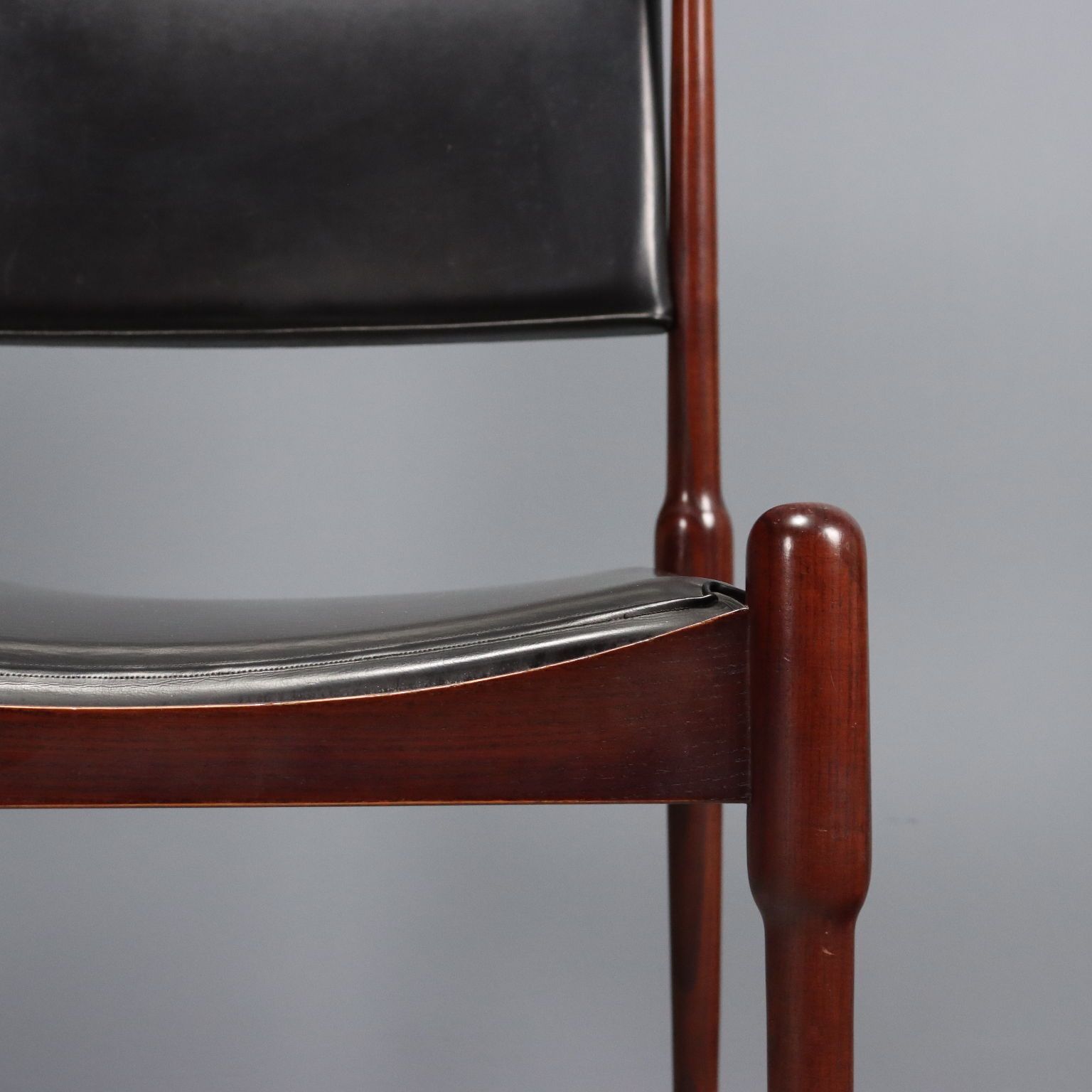 Vintage Chairs Exotic Wood Leatherette Design Italy 1960s photo 290.0