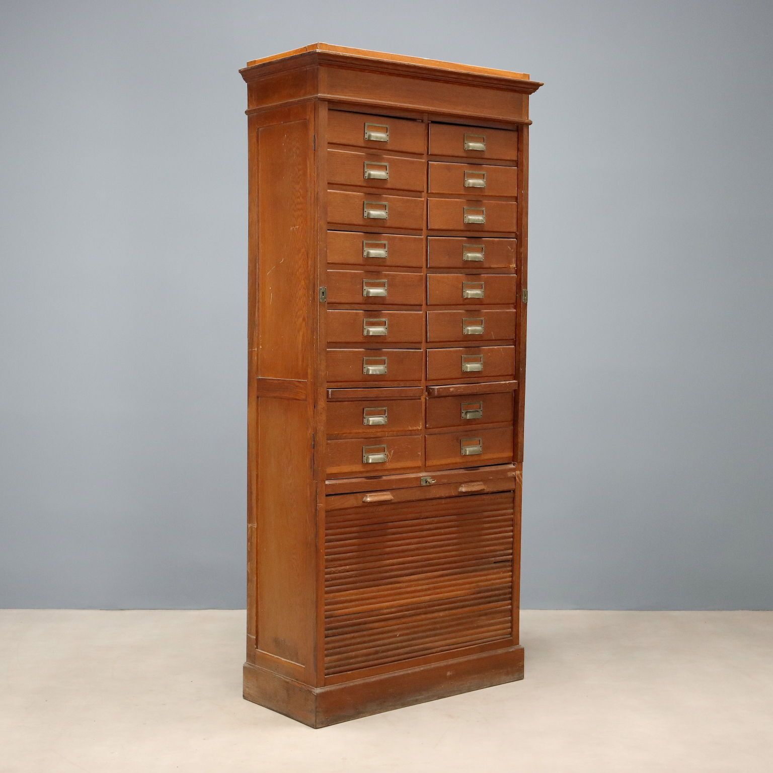 Archiefkast Art Nouveau eiken 18 lades Italië 19e eeuw