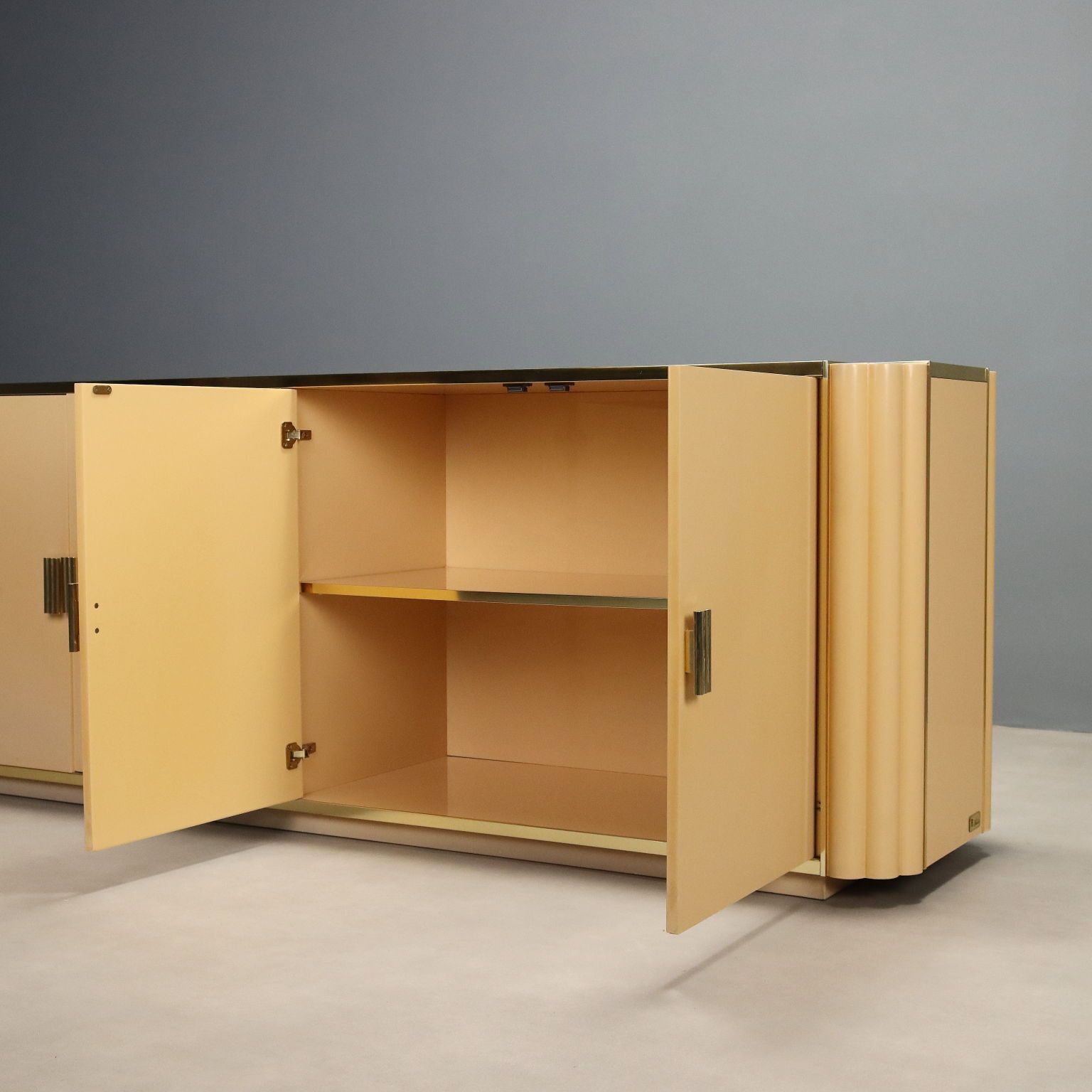 Vintage Dressoir Alain Delon For Mario Sabot Gelakt Hout jaren 1970 photo 2700.0