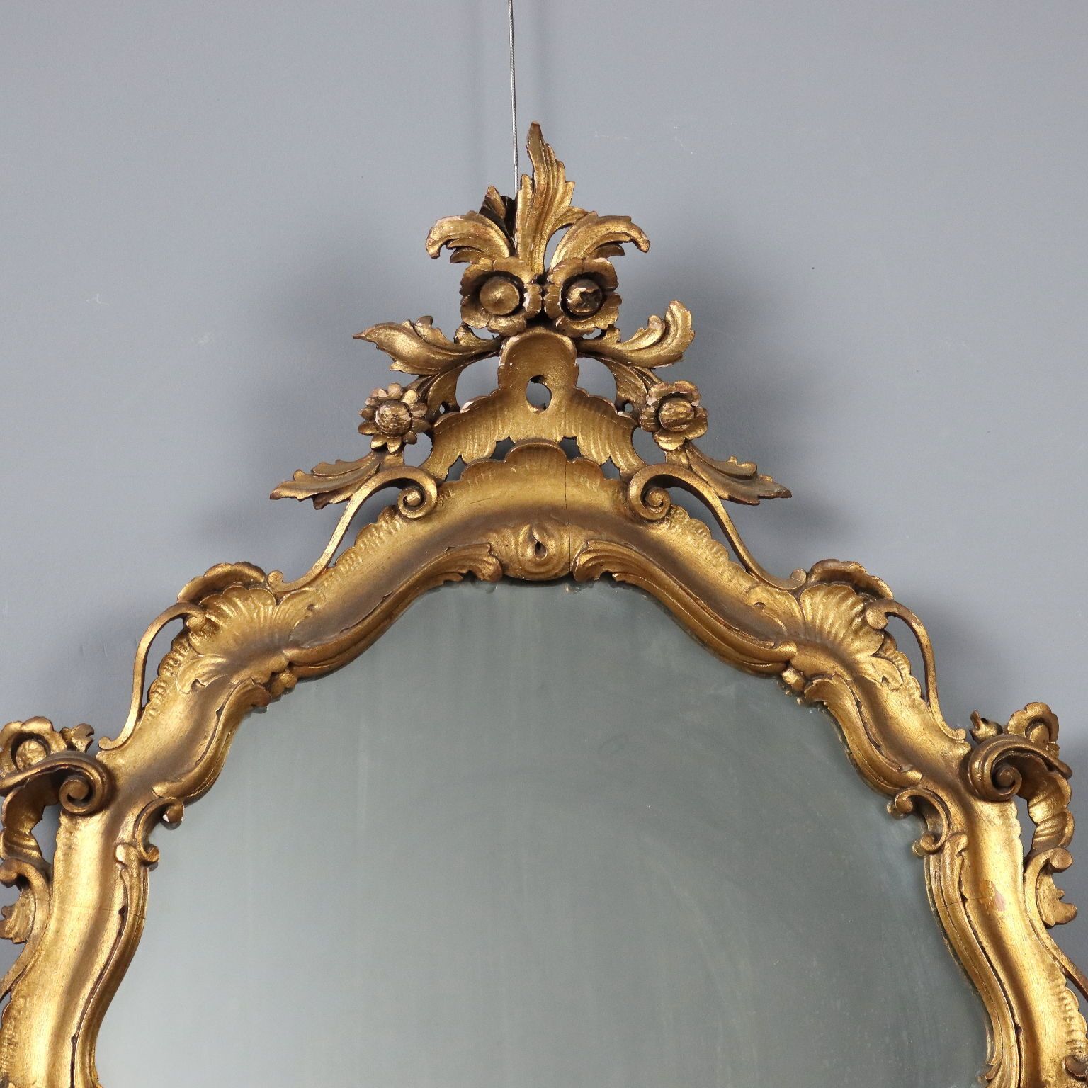 Miroir de style baroque en bois doré, XXe siècle photo 720.0