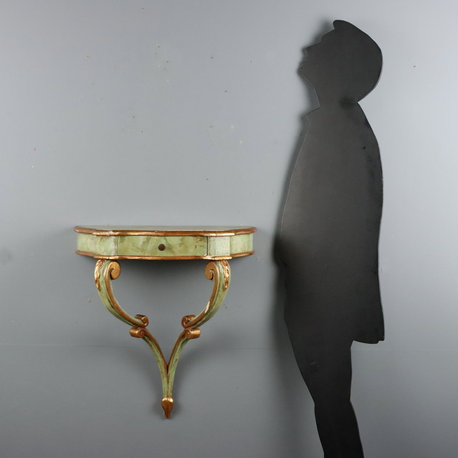 Antieke druppelvormige consoletafel in dennenhout, nep marmerlook, Italië, begin 20e eeuw photo furniture