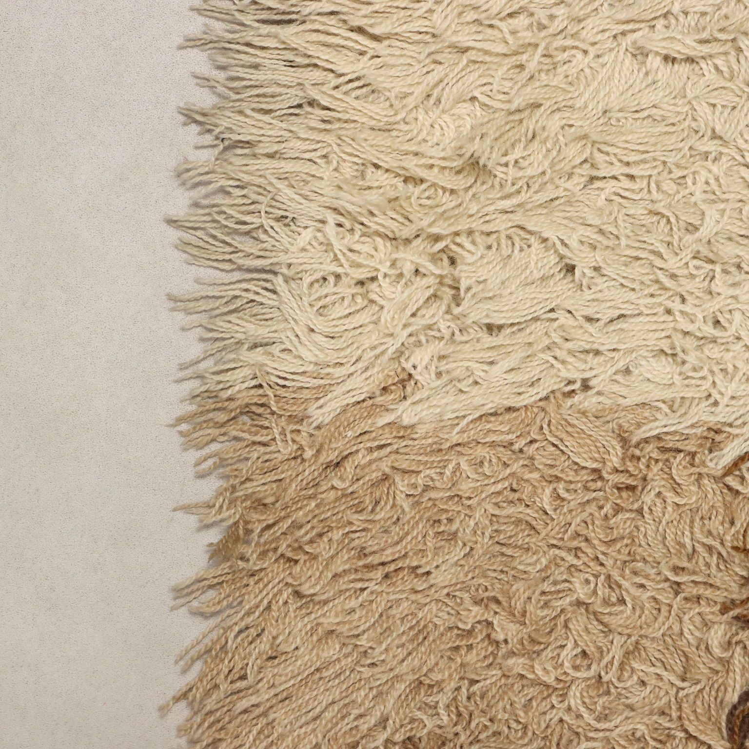 Tapis moderne en laine, gros nœuds, fabrication mécanique, 87 x 63 in photo buy
